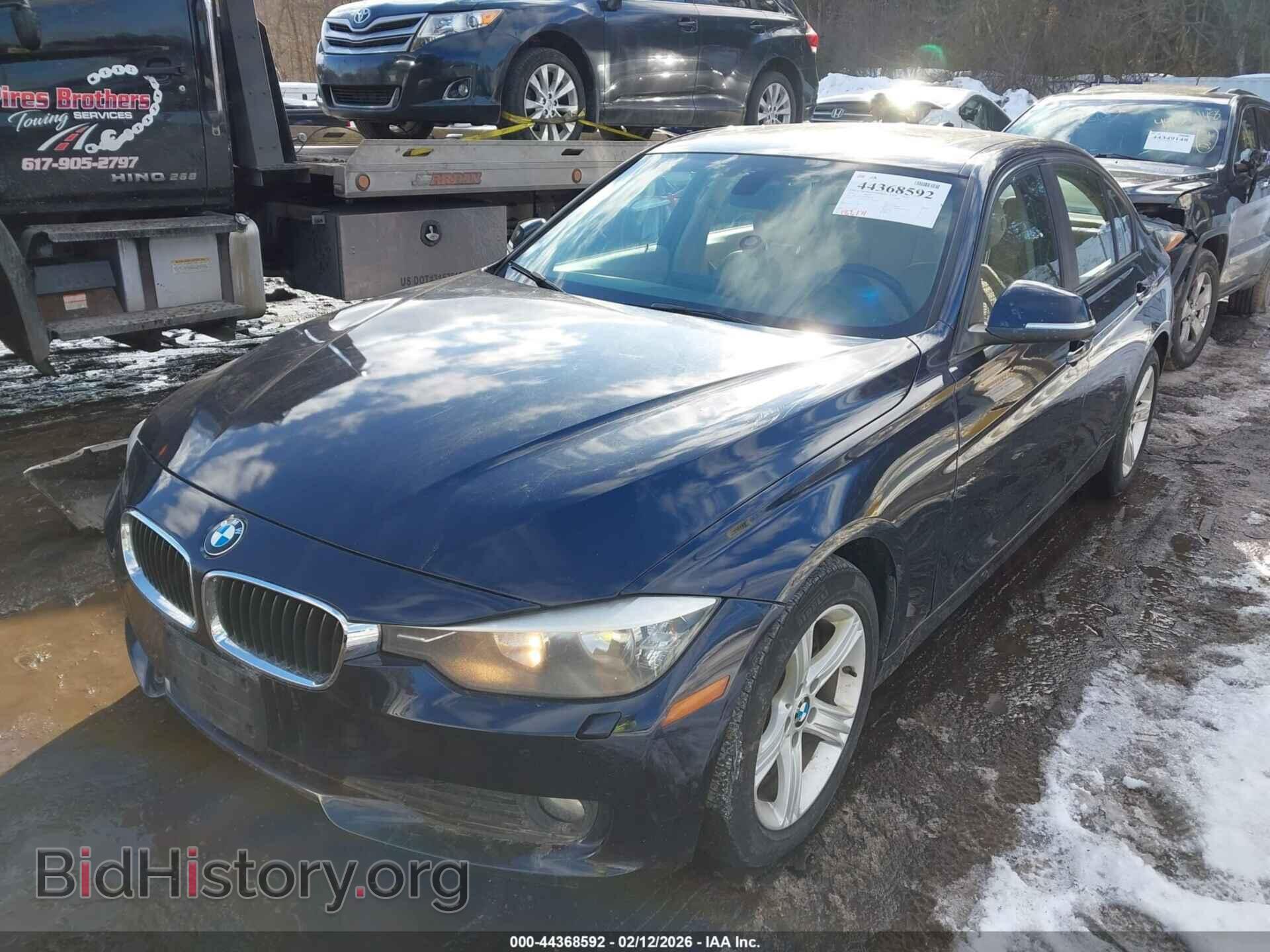 2014 BMW 320I - VIN: WBA3C3C59EF983713 - Фото 2