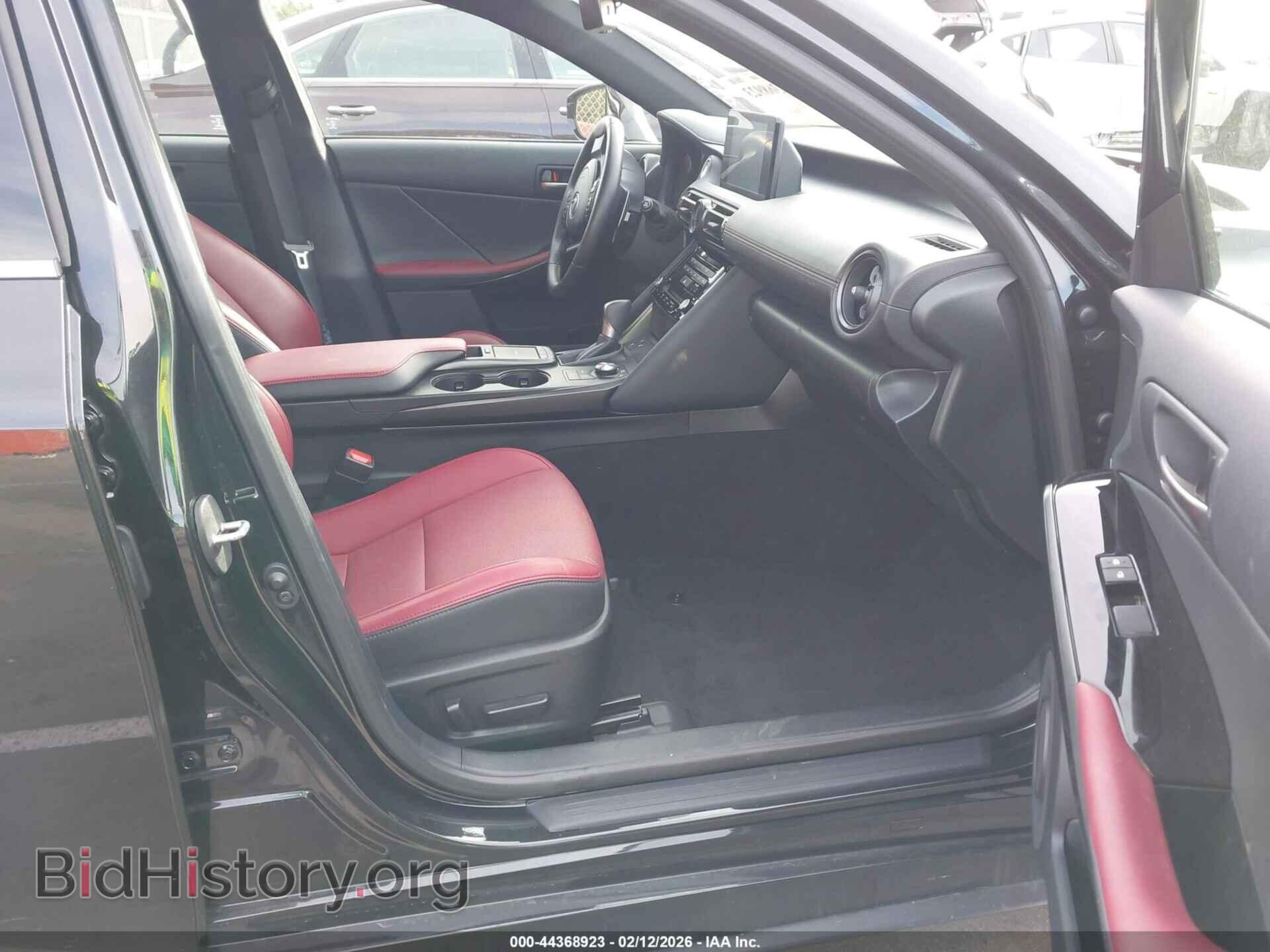 2024 LEXUS IS 300 - VIN: JTHCA1D28R5129730 - Фото 5