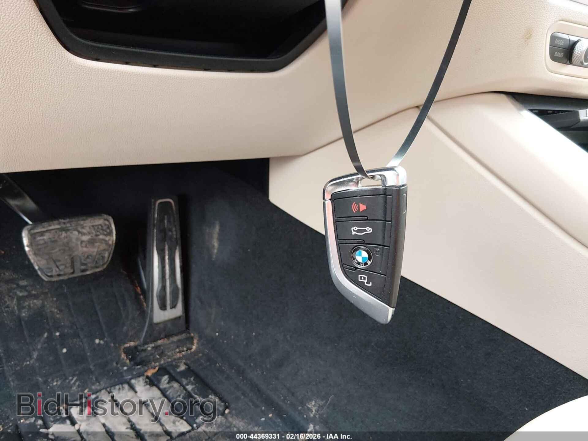 2020 BMW 330I - VIN: WBA5R7C06LFH91832 - Фото 11