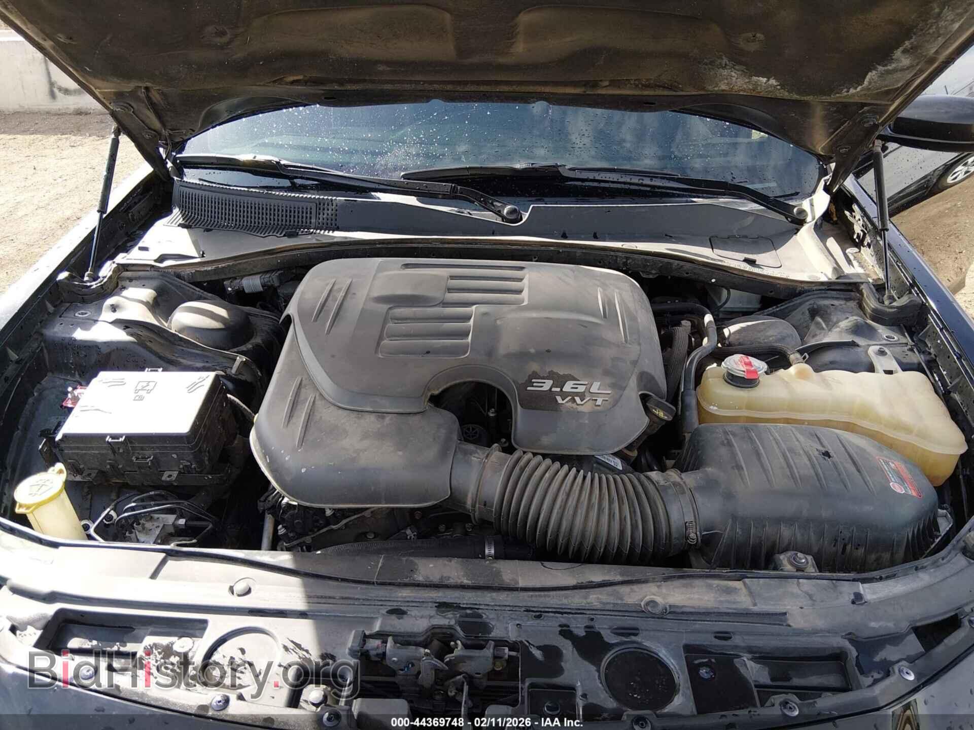 2017 CHRYSLER 300 - VIN: 2C3CCABGXHH506080 - Фото 9