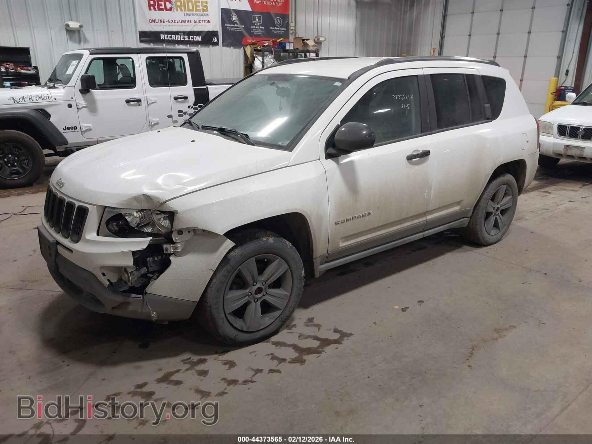 2014 JEEP COMPASS - VIN: 1C4NJDBB7ED720274 - Фото 2