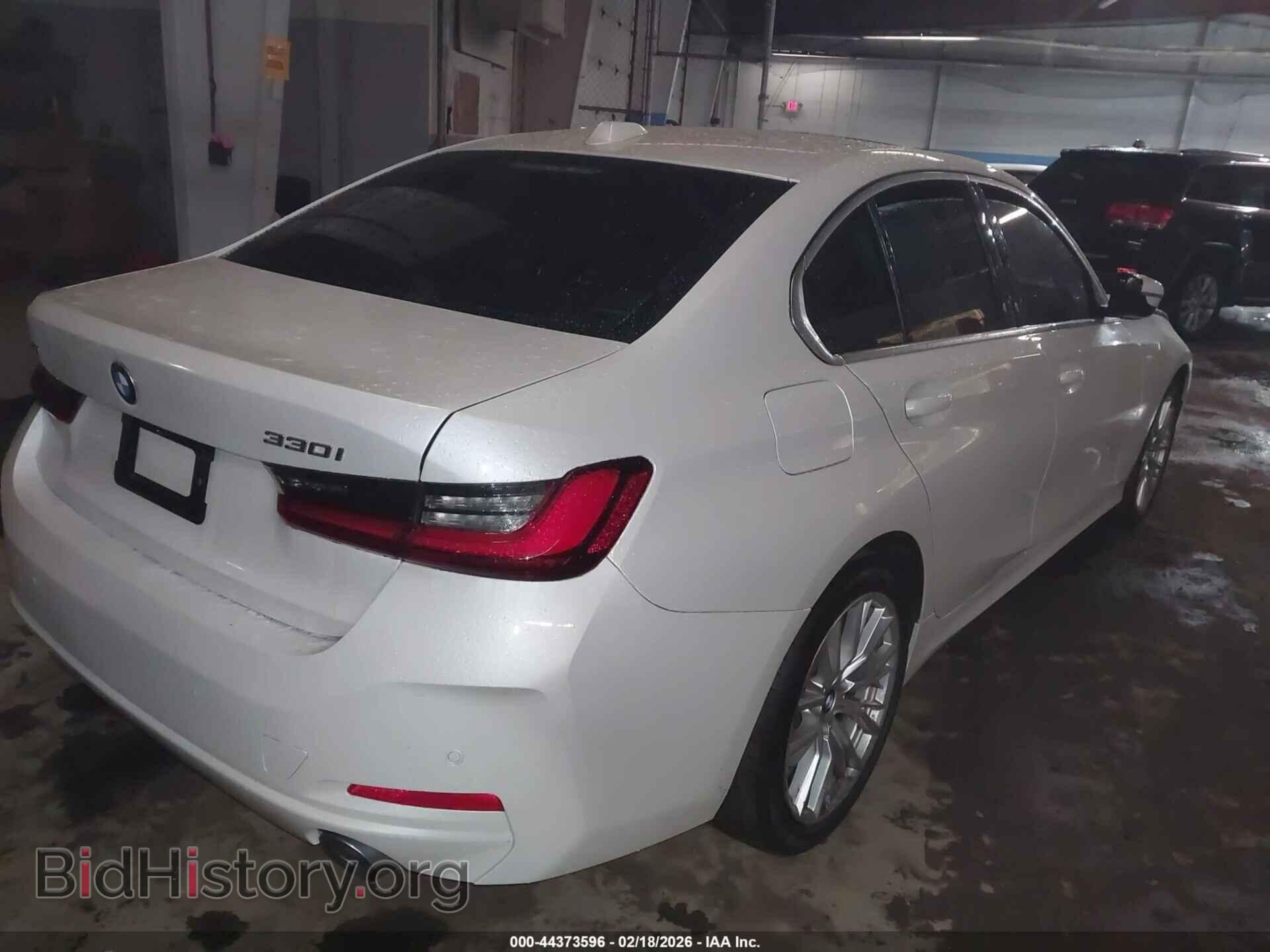 2024 BMW 330I - VIN: 3MW89FF05R8E07220 - Фото 4