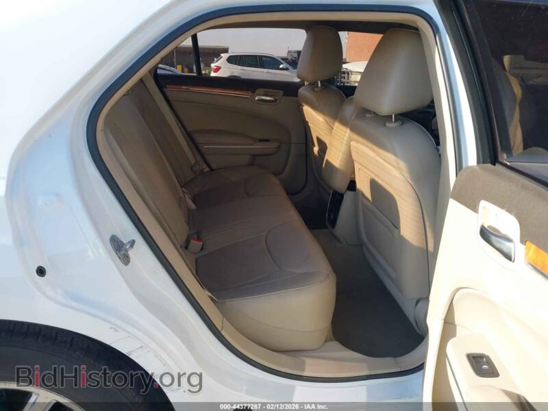 2014 Chrysler 300C (VIN 2C3CCAEG3EH379972) — фото 8 из 17