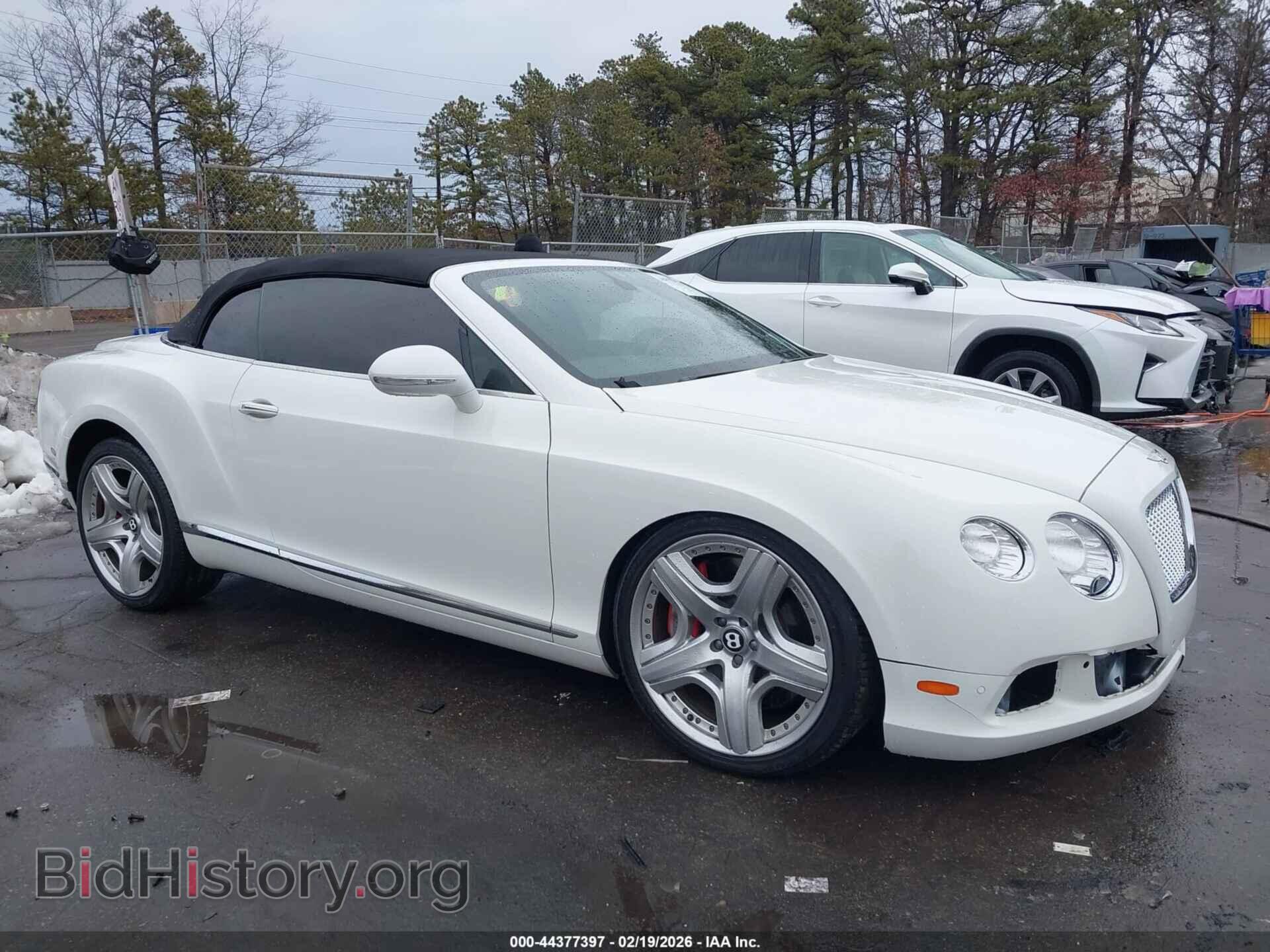 Фотография SCBGR3ZA0CC077183 - BENTLEY CONTINENTAL GTC 2012
