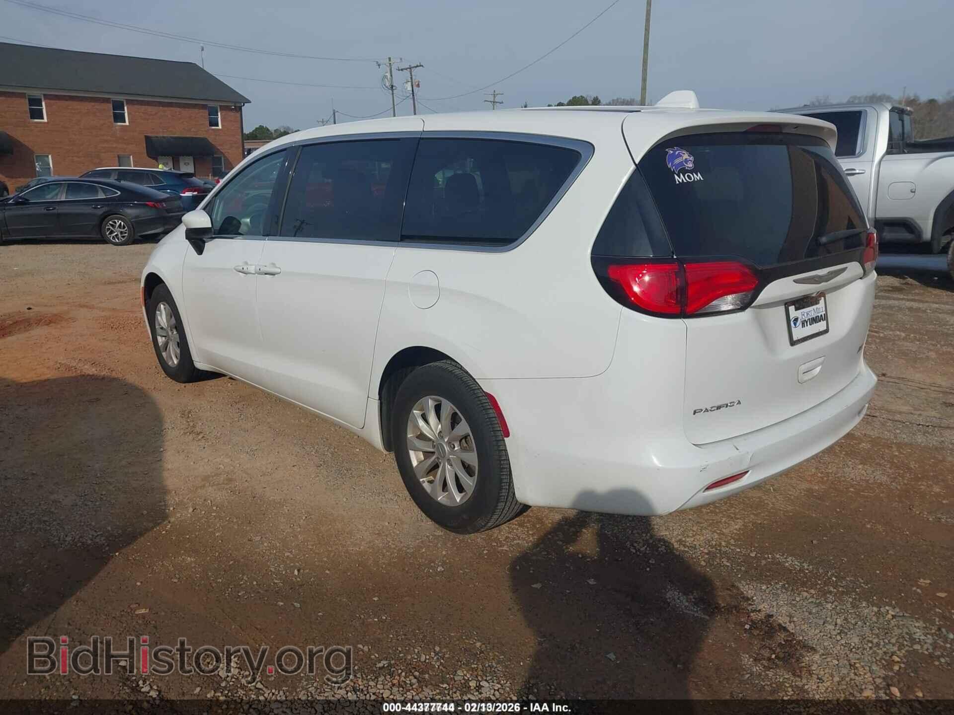 2017 CHRYSLER PACIFICA - VIN: 2C4RC1DG8HR676712 - Фото 3