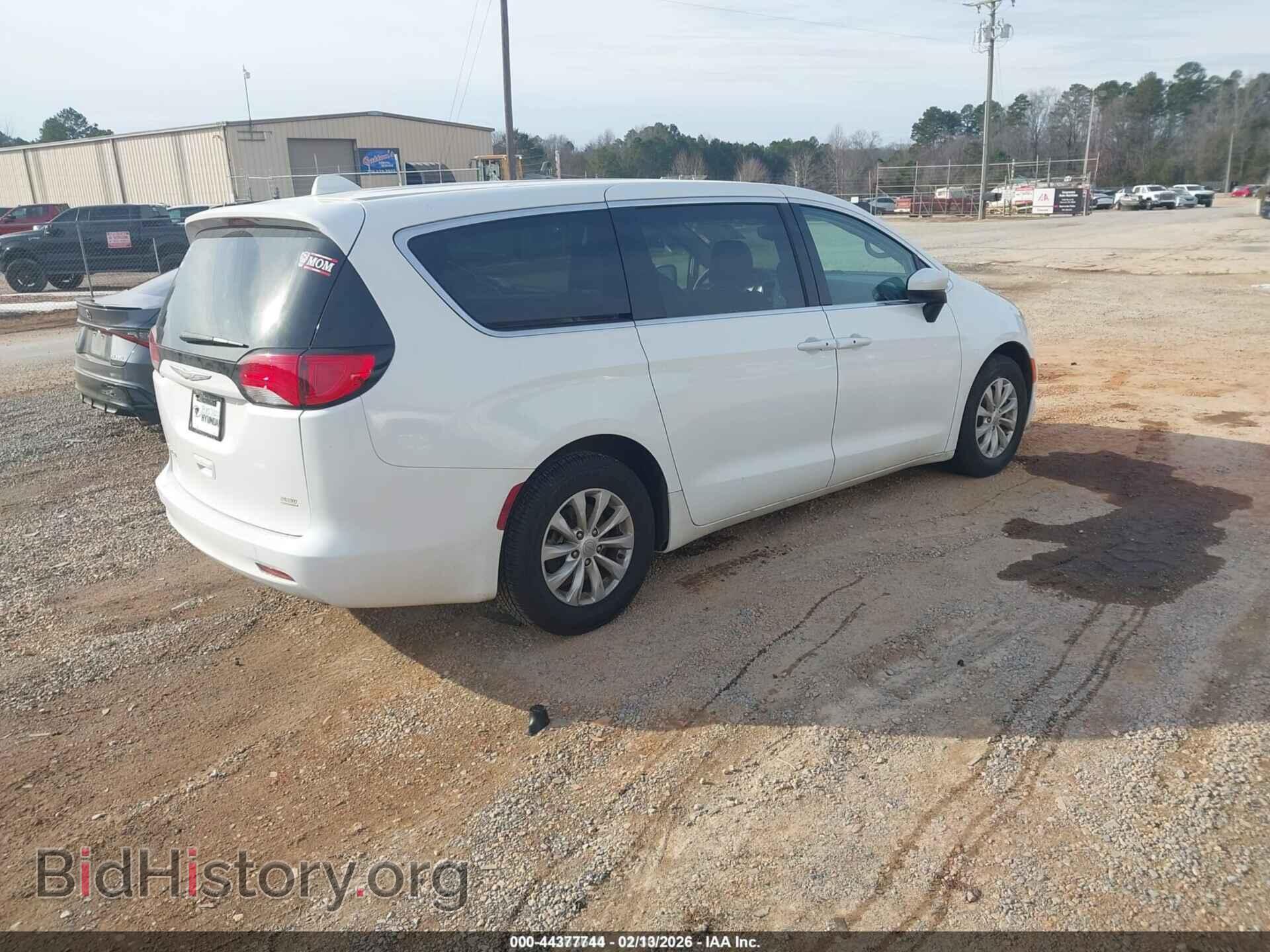 2017 CHRYSLER PACIFICA - VIN: 2C4RC1DG8HR676712 - Фото 4