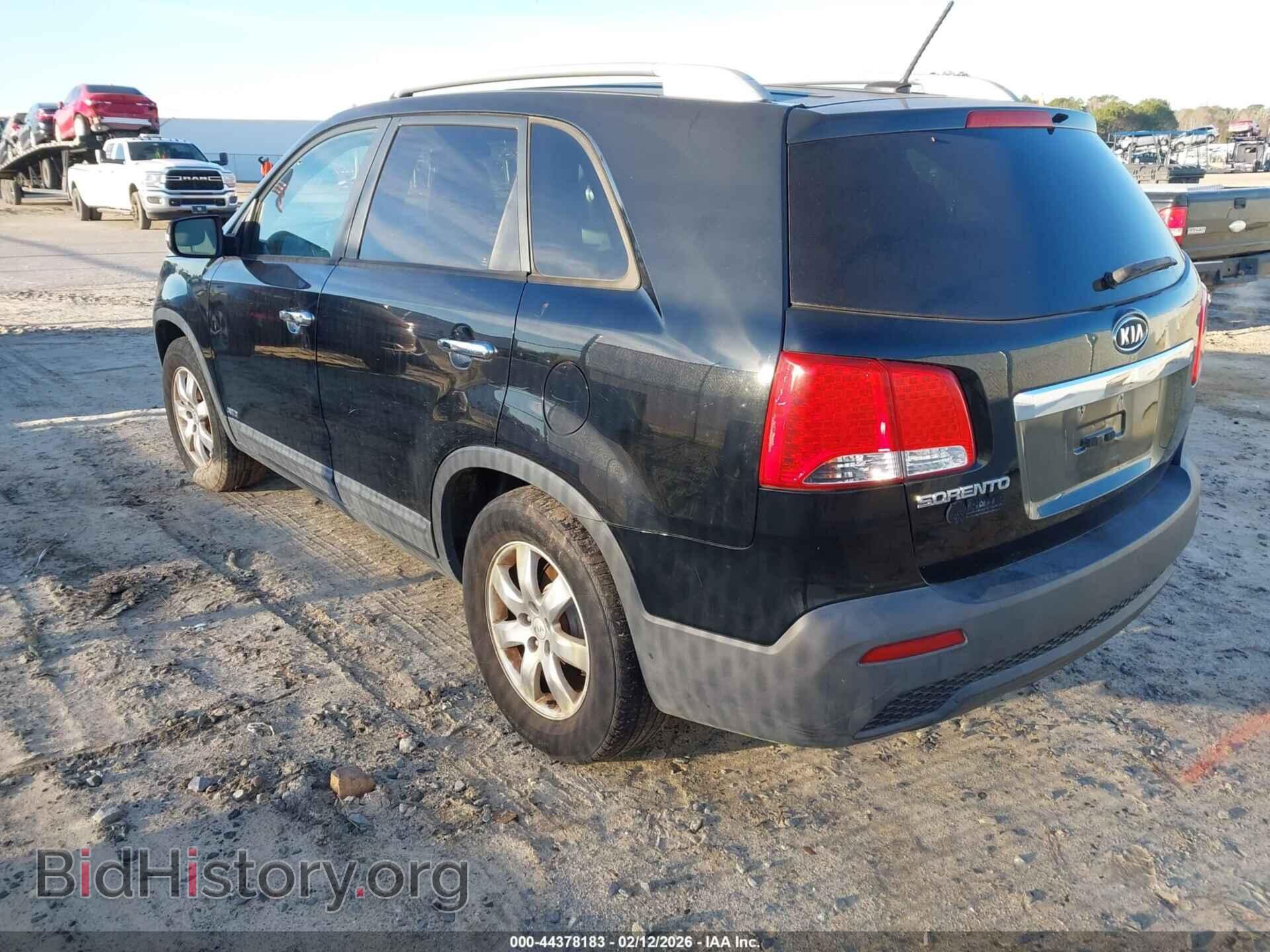 2012 KIA SORENTO - VIN: 5XYKTDA22CG217720 - Фото 3
