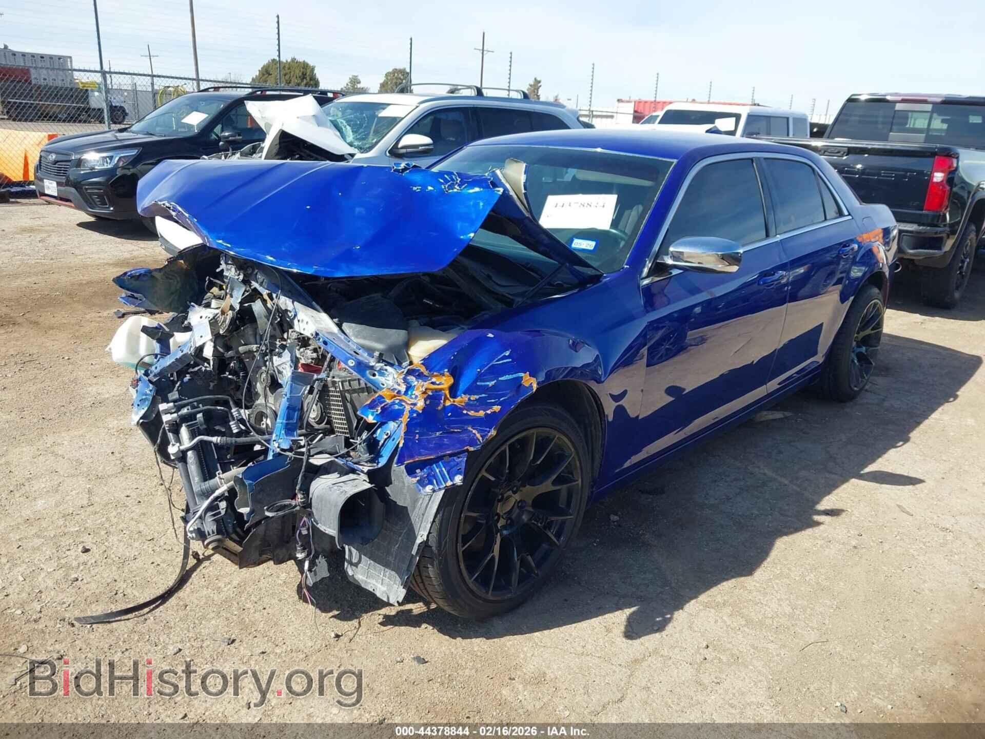 2019 CHRYSLER 300 - VIN: 2C3CCAAG3KH610144 - Photo 2