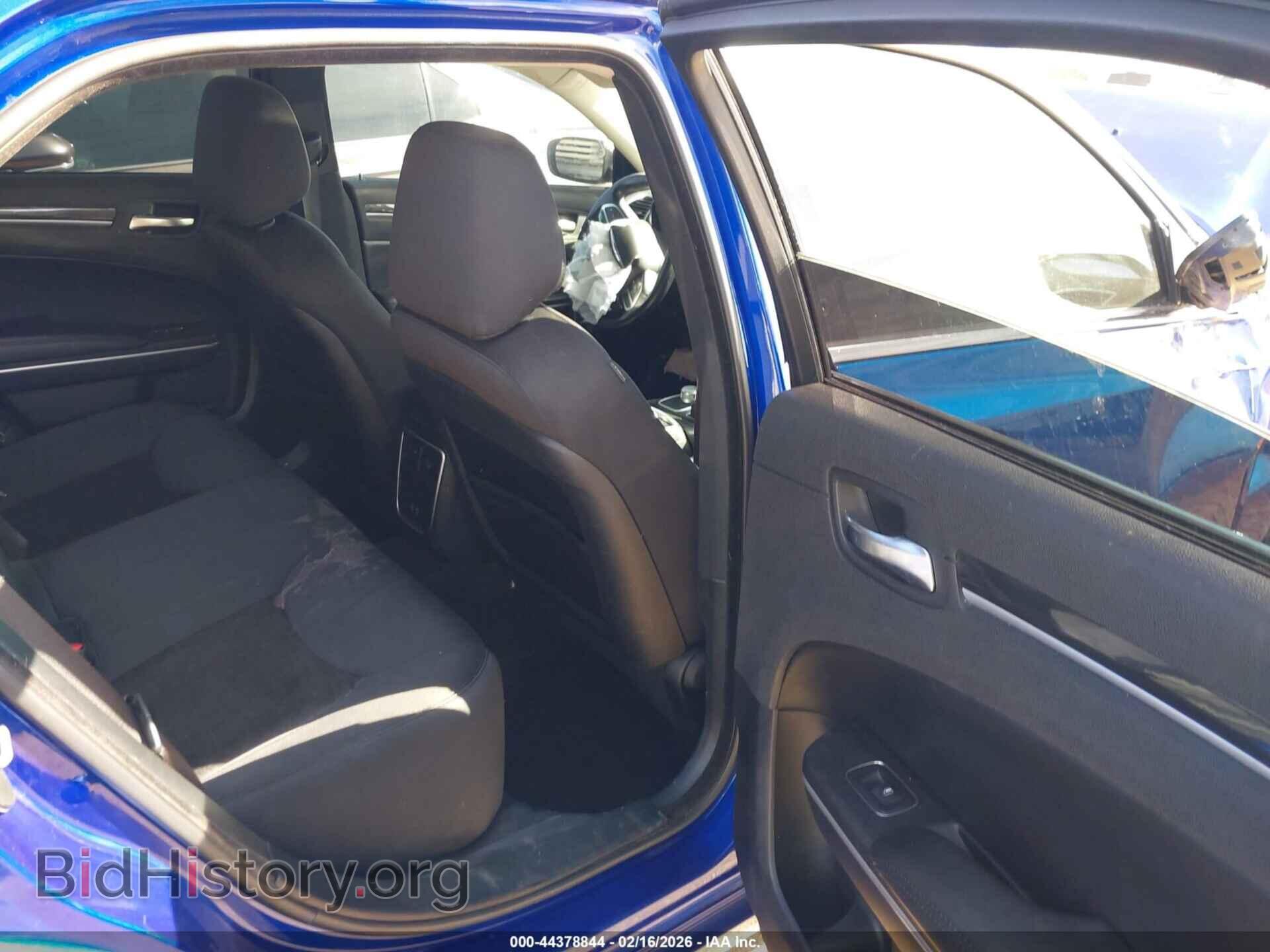 2019 CHRYSLER 300 - VIN: 2C3CCAAG3KH610144 - Photo 8