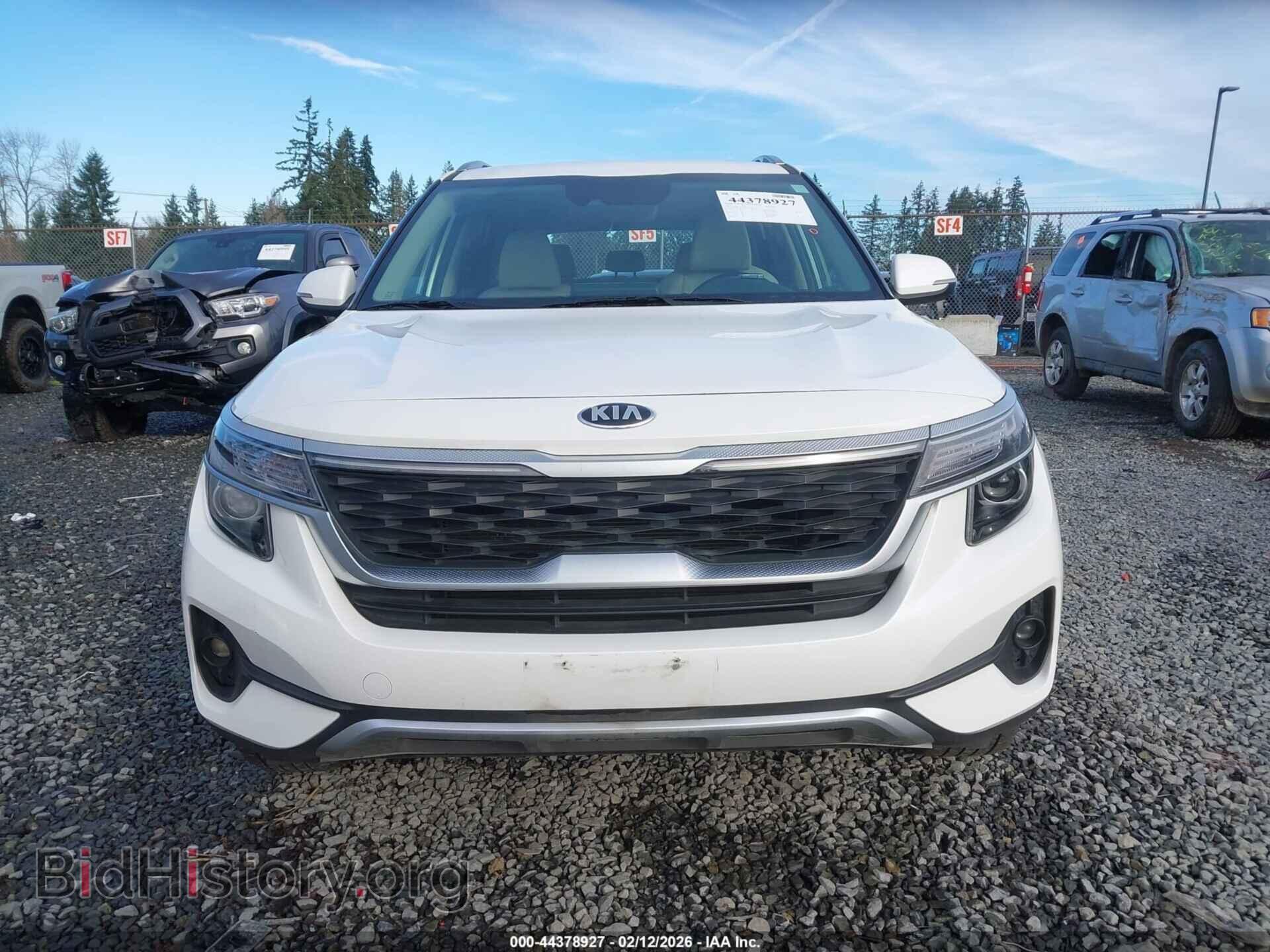 2021 KIA SELTOS - VIN: KNDERCAAXM7175616 - Фото 13