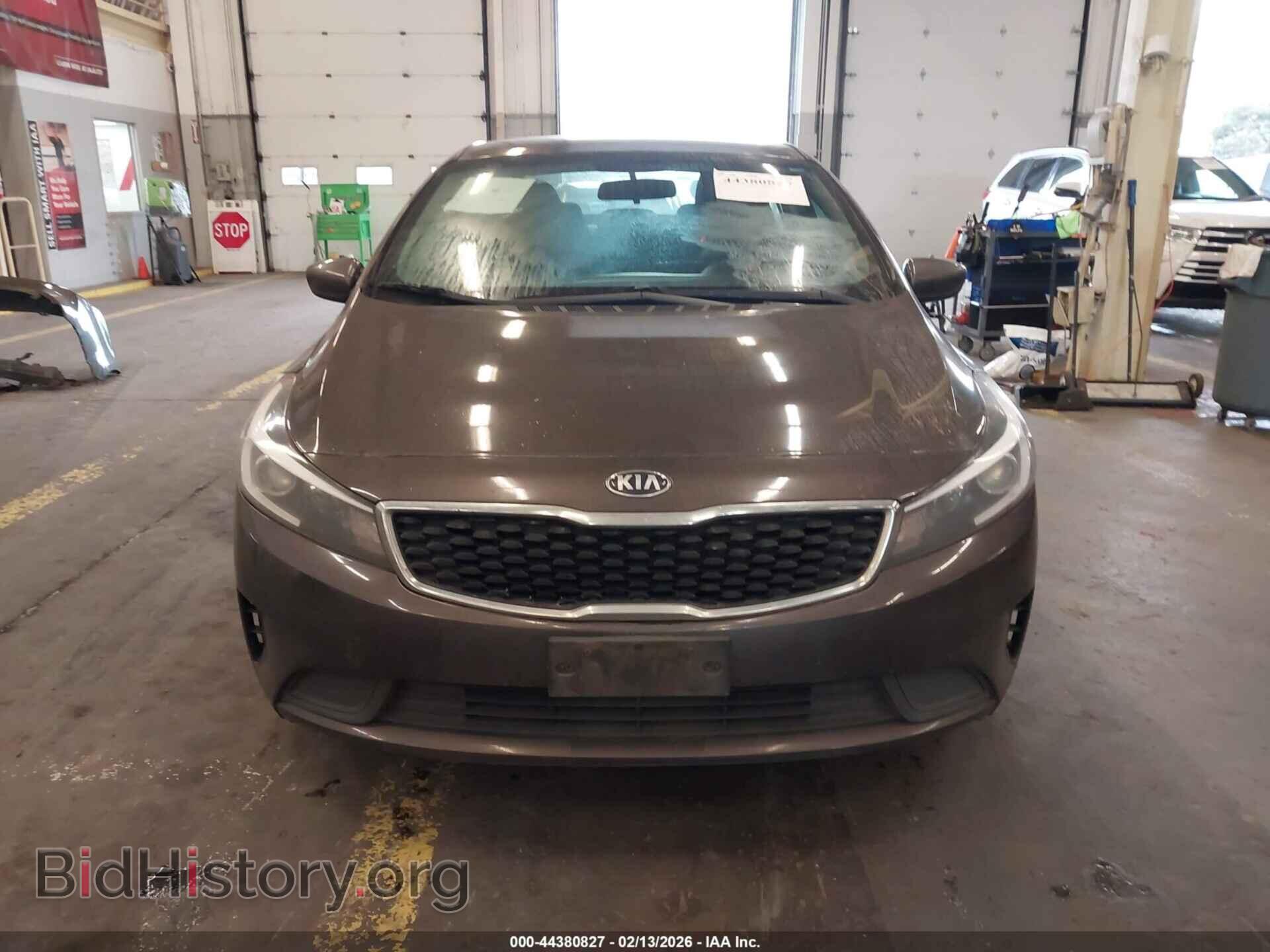 2017 KIA FORTE - VIN: 3KPFK4A72HE115032 - Фото 13