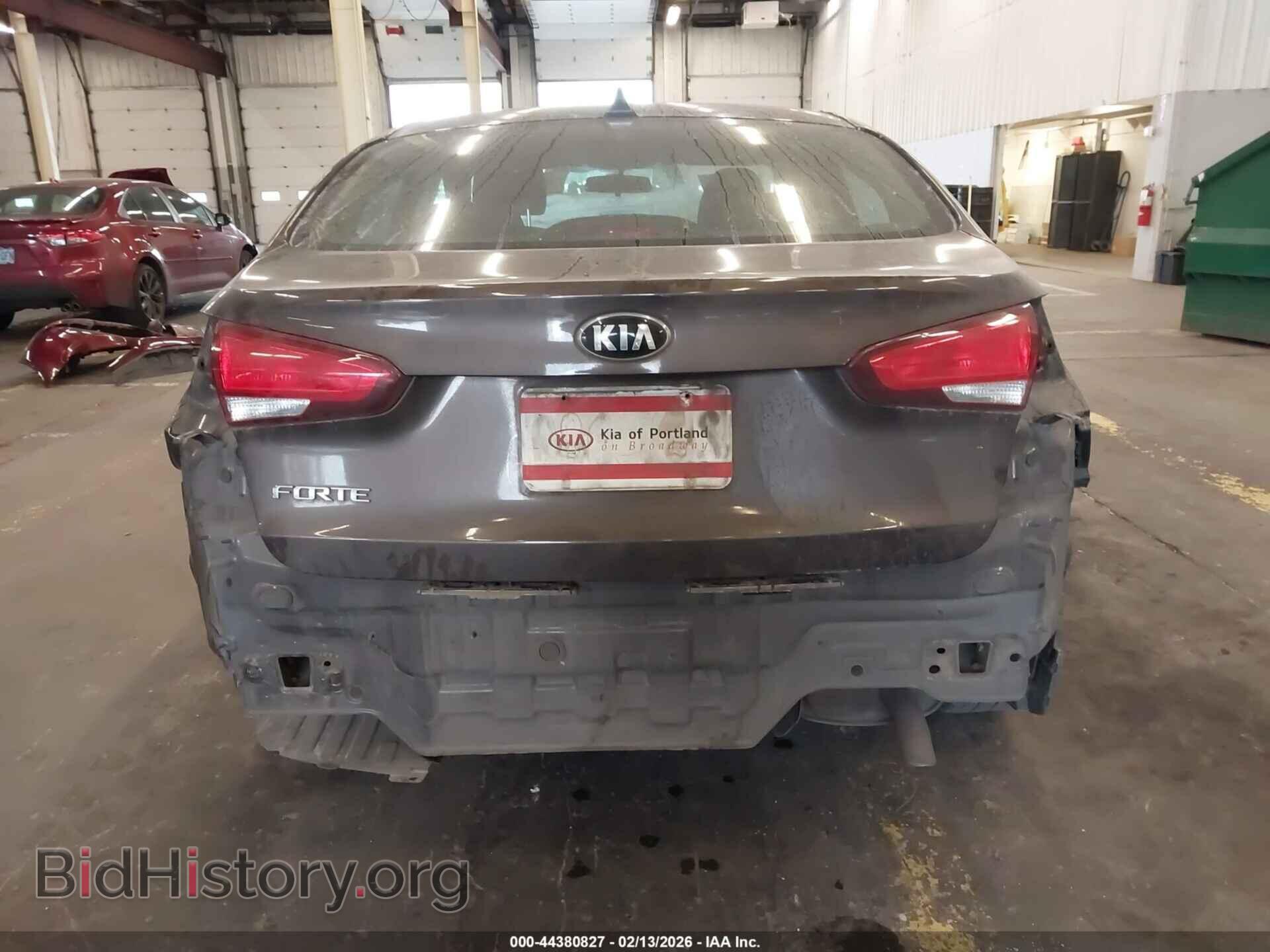 2017 KIA FORTE - VIN: 3KPFK4A72HE115032 - Фото 17