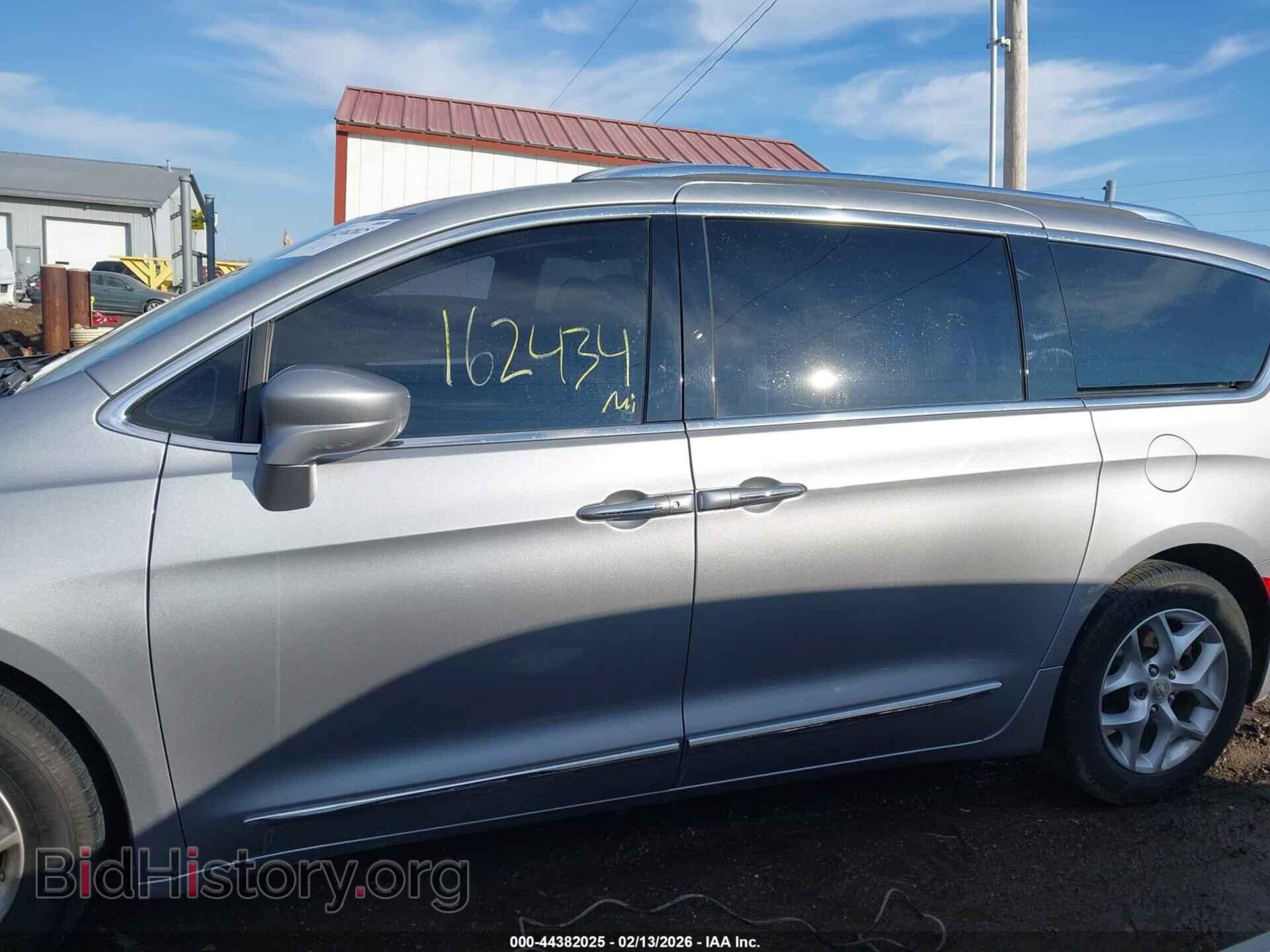 2018 CHRYSLER PACIFICA - VIN: 2C4RC1EG0JR333445 - Фото 15