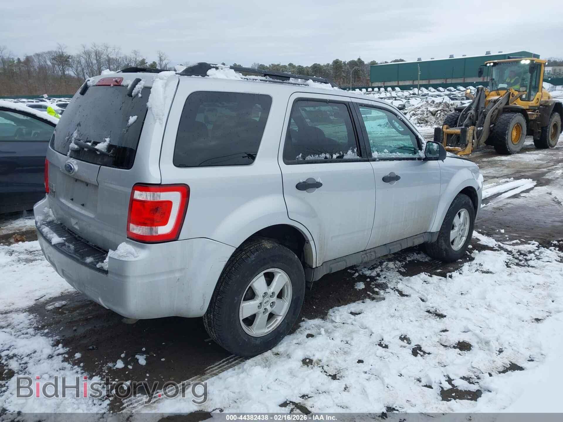 2011 FORD ESCAPE - VIN: 1FMCU0D75BKC01887 - Фото 4