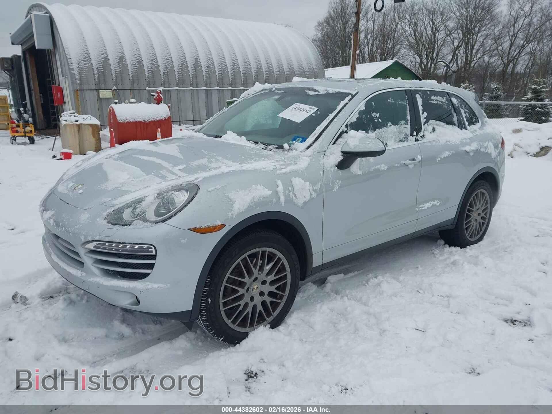 2011 PORSCHE CAYENNE - VIN: WP1AA2A24BLA08261 - Photo 2