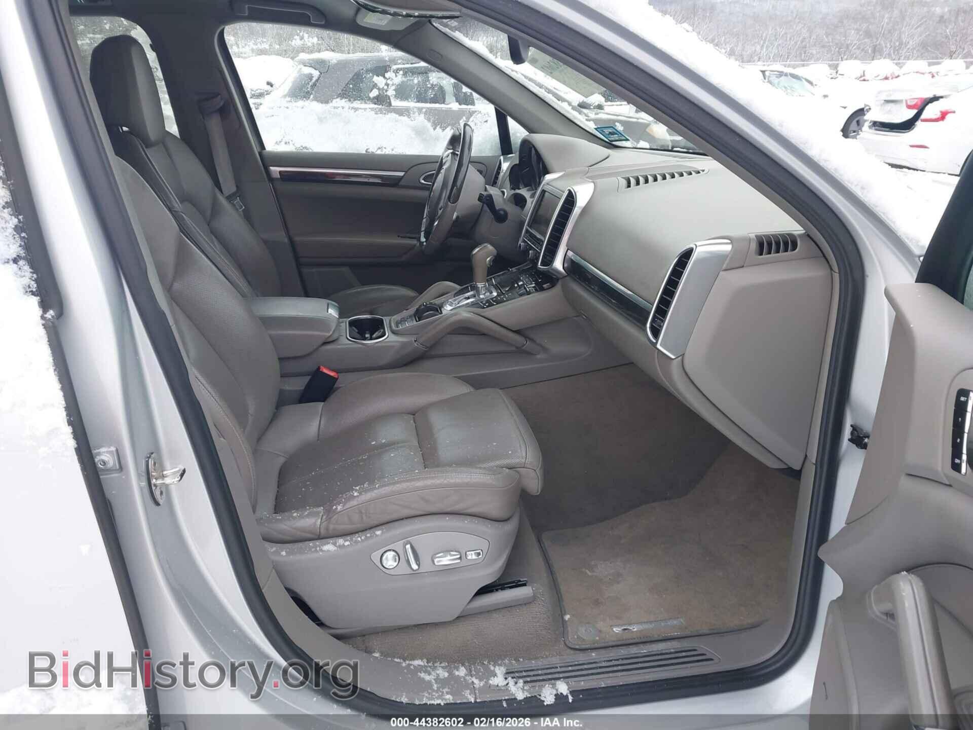 2011 PORSCHE CAYENNE - VIN: WP1AA2A24BLA08261 - Photo 5