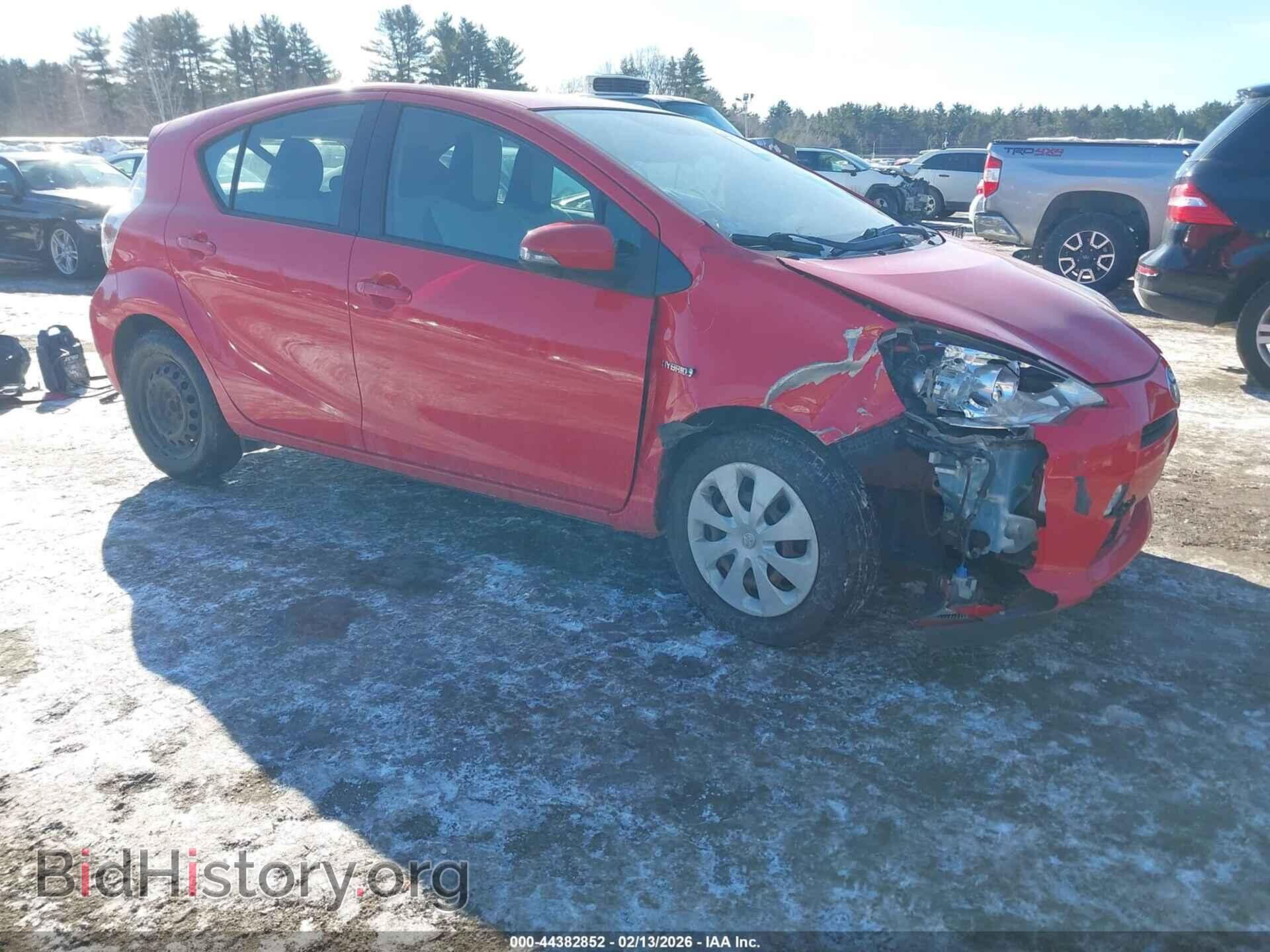 Фотография JTDKDTB32E1557807 - TOYOTA PRIUS C 2014