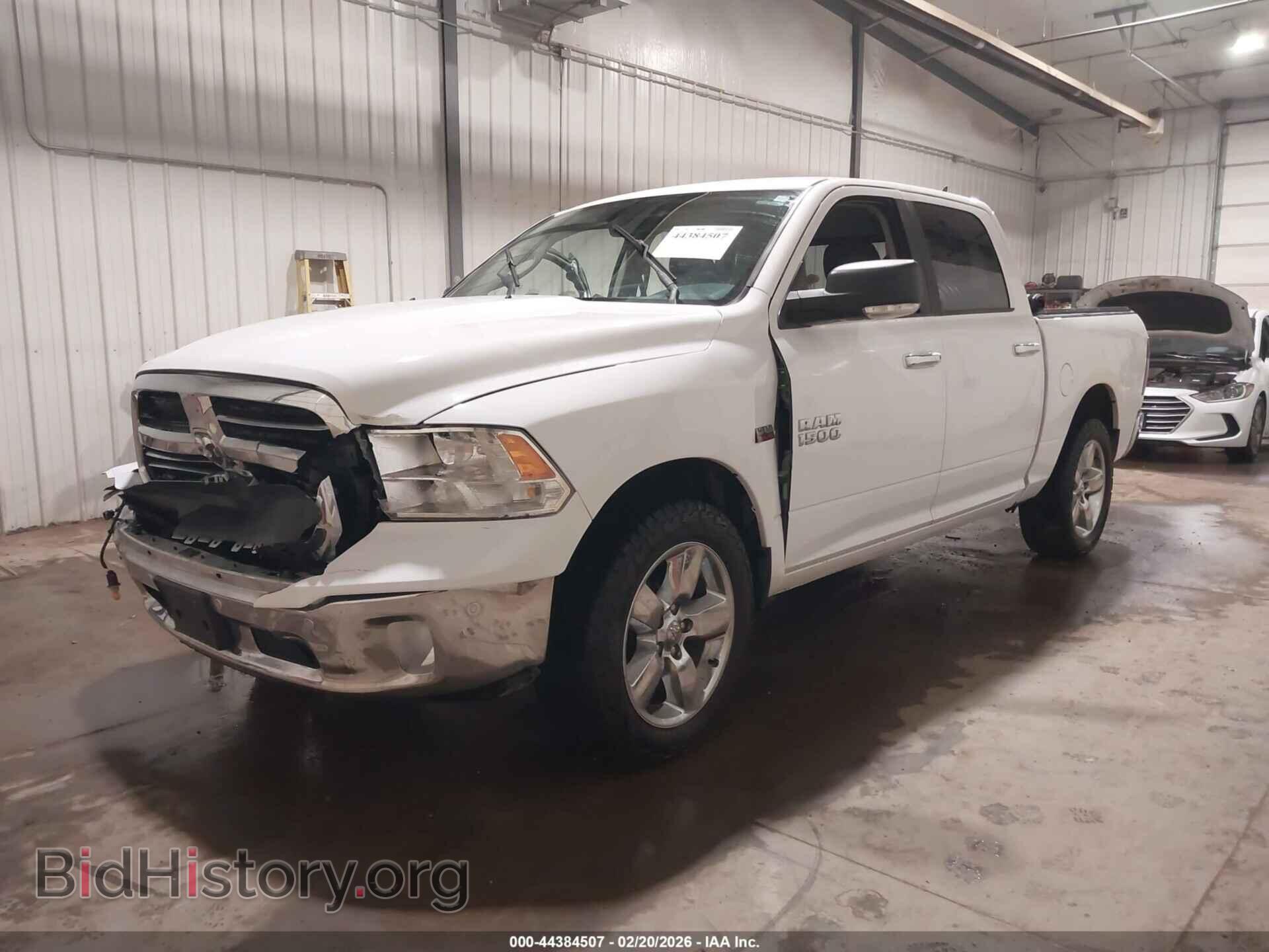 2018 RAM 1500 - VIN: 1C6RR7LT2JS258366 - Фото 2