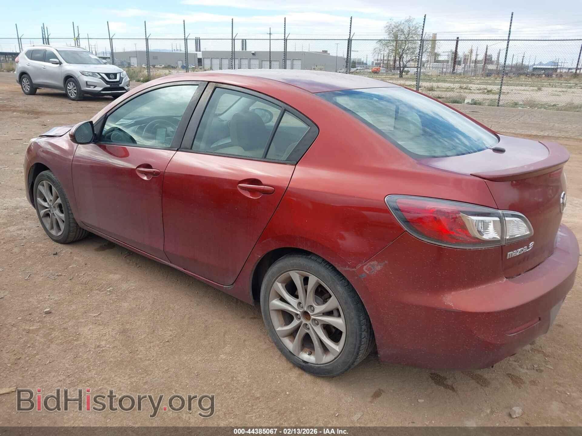 2011 MAZDA MAZDA3 - VIN: JM1BL1U68B1388144 - Фото 3