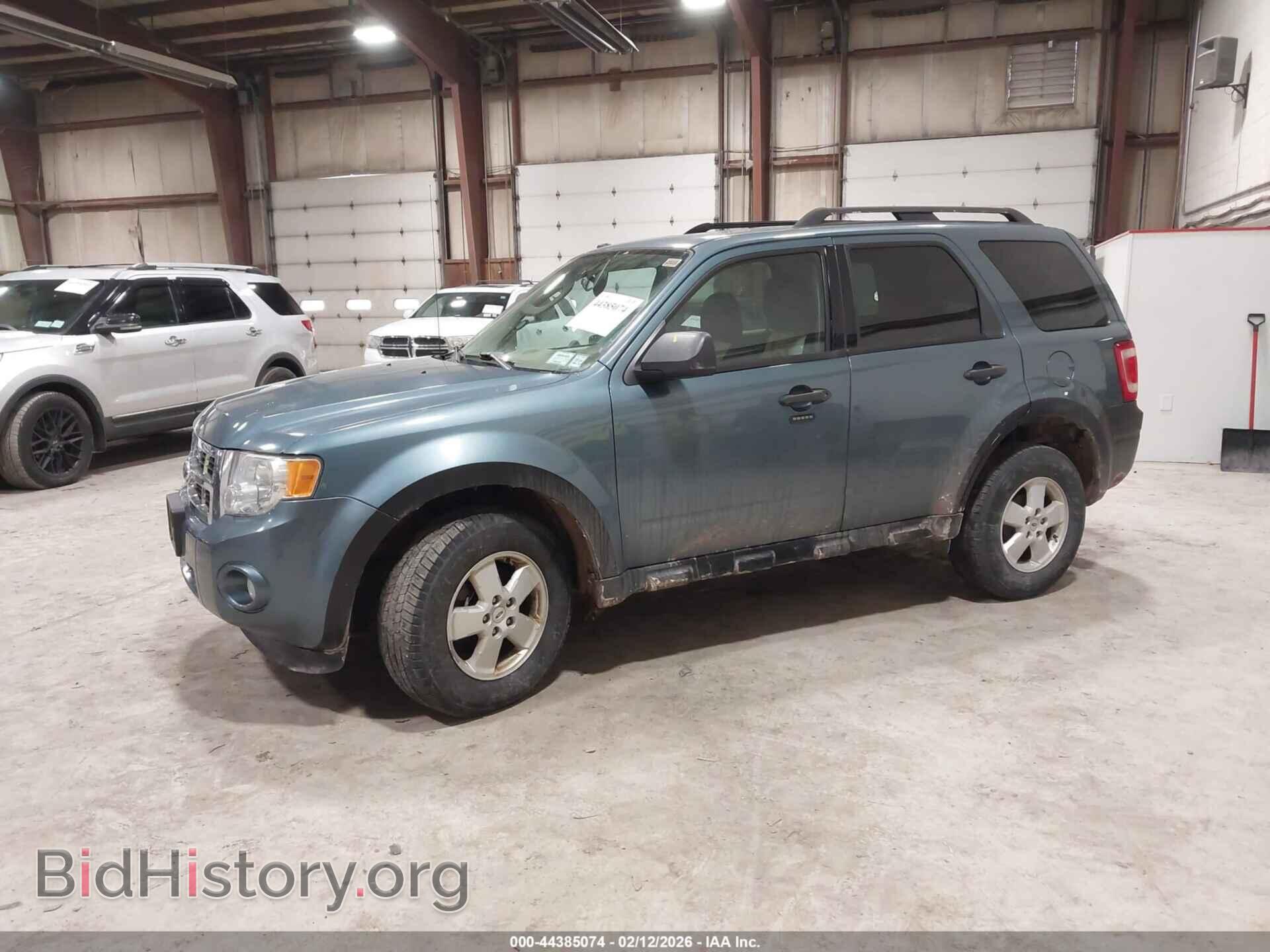 2011 FORD ESCAPE - VIN: 1FMCU9DG4BKC08219 - Фото 2