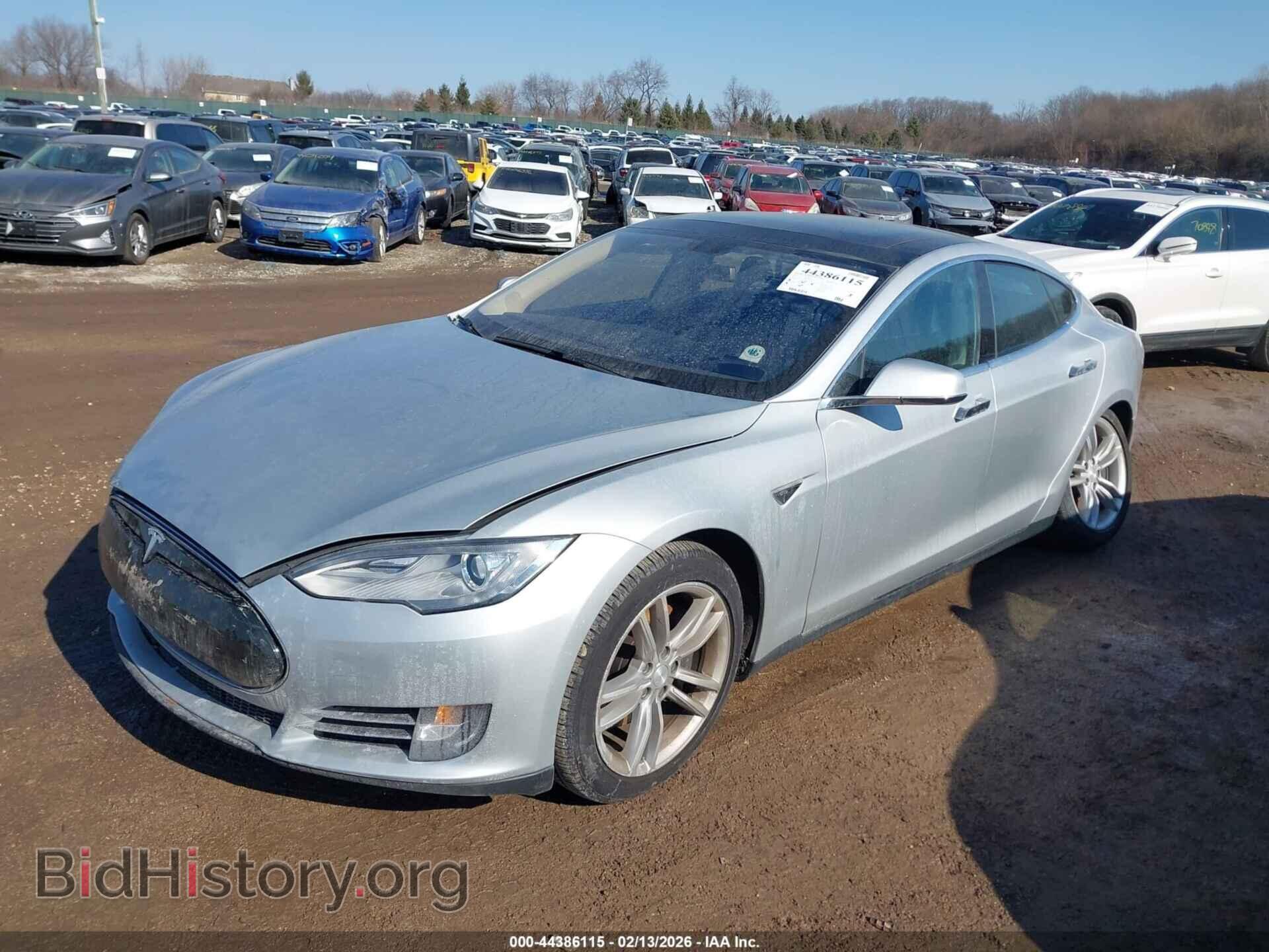 2013 TESLA MODEL S - VIN: 5YJSA1AG8DFP13291 - Фото 2