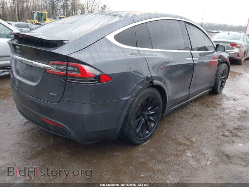 2016 Tesla MODEL X (VIN 5YJXCBE21GF027909) — фото 4 из 15