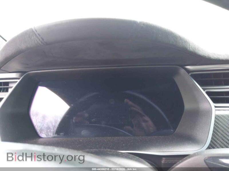 2016 Tesla MODEL X (VIN 5YJXCBE21GF027909) — фото 7 из 15