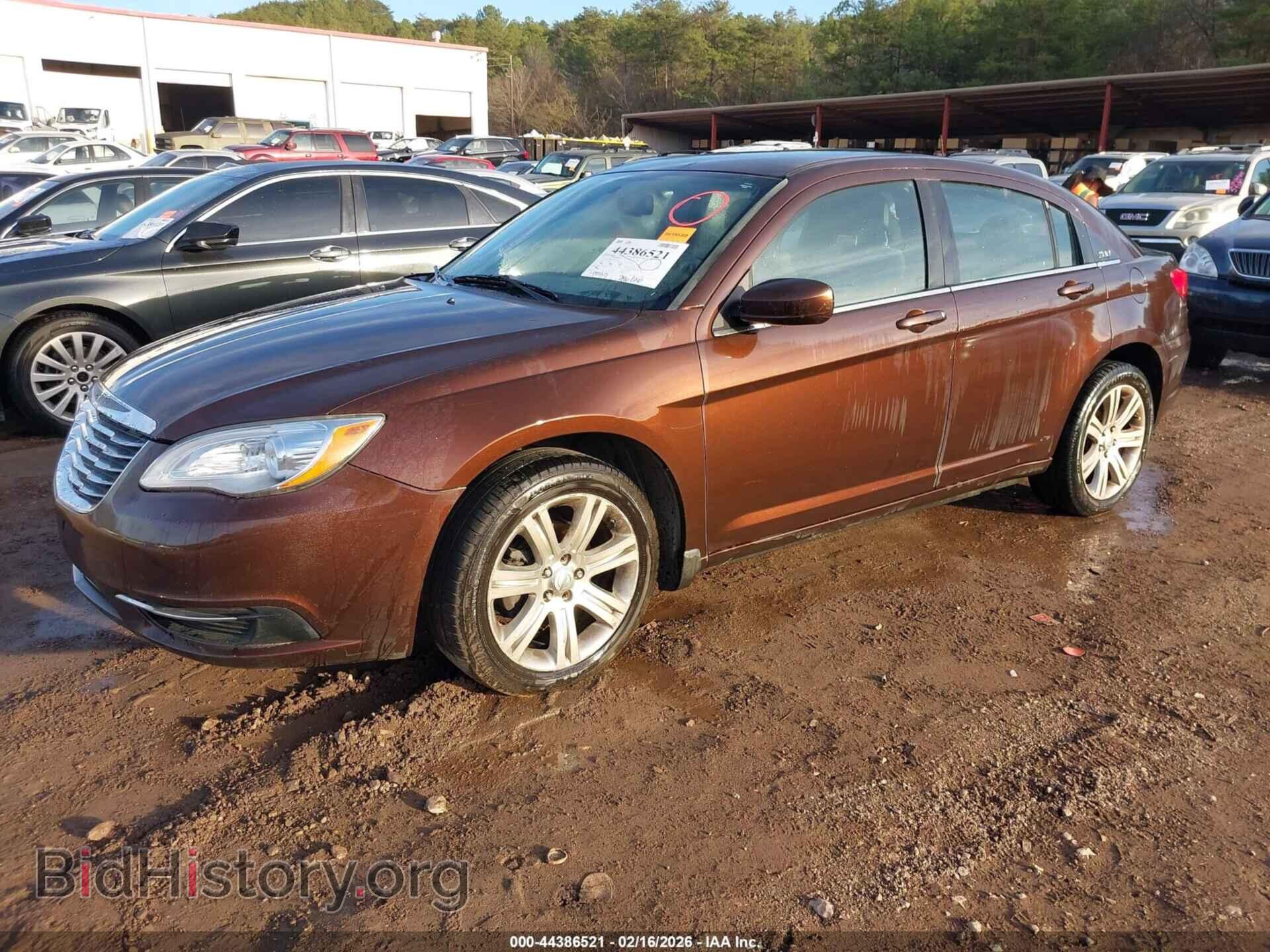 2013 CHRYSLER 200 - VIN: 1C3CCBBB3DN539871 - Фото 2