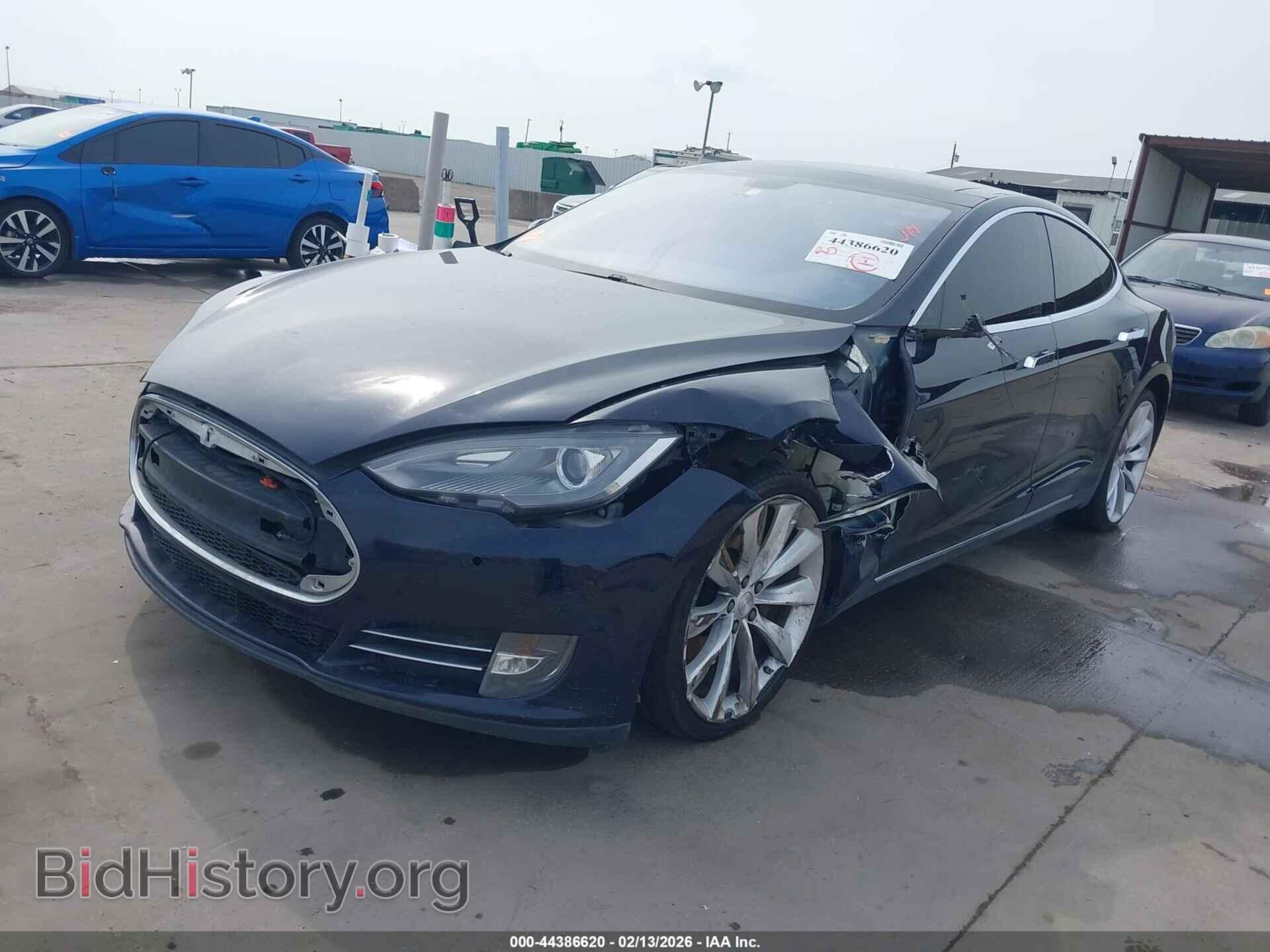 2014 TESLA MODEL S - VIN: 5YJSA1H12EFP44183 - Фото 2