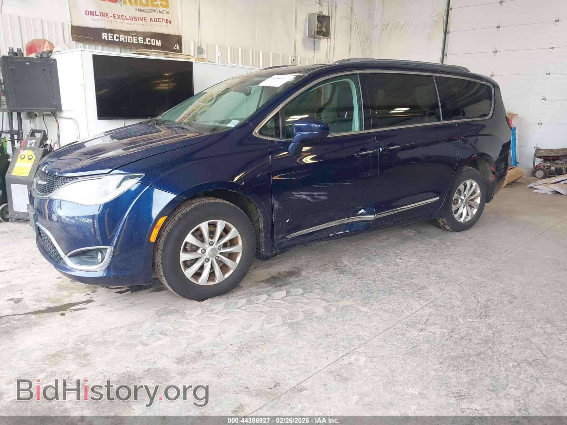 2018 CHRYSLER PACIFICA - VIN: 2C4RC1BG1JR280484 - Фото 2