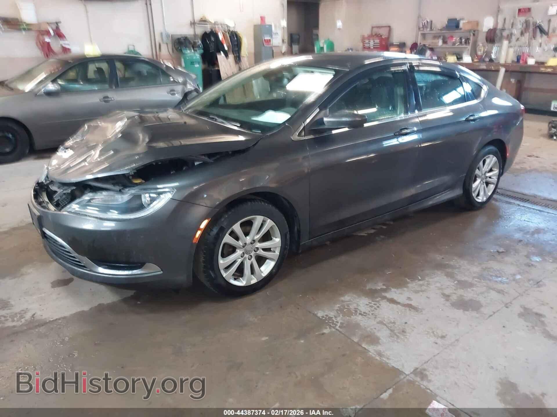 2016 CHRYSLER 200 - VIN: 1C3CCCAB4GN130130 - Фото 2