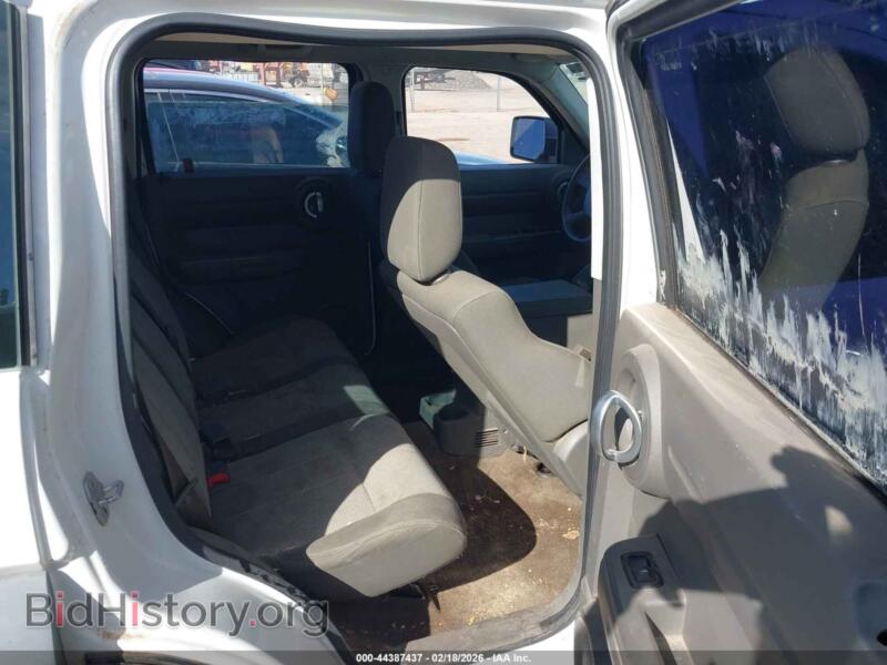 2007 Dodge NITRO (VIN 1D8GU28K37W529312) — photo 8 of 12