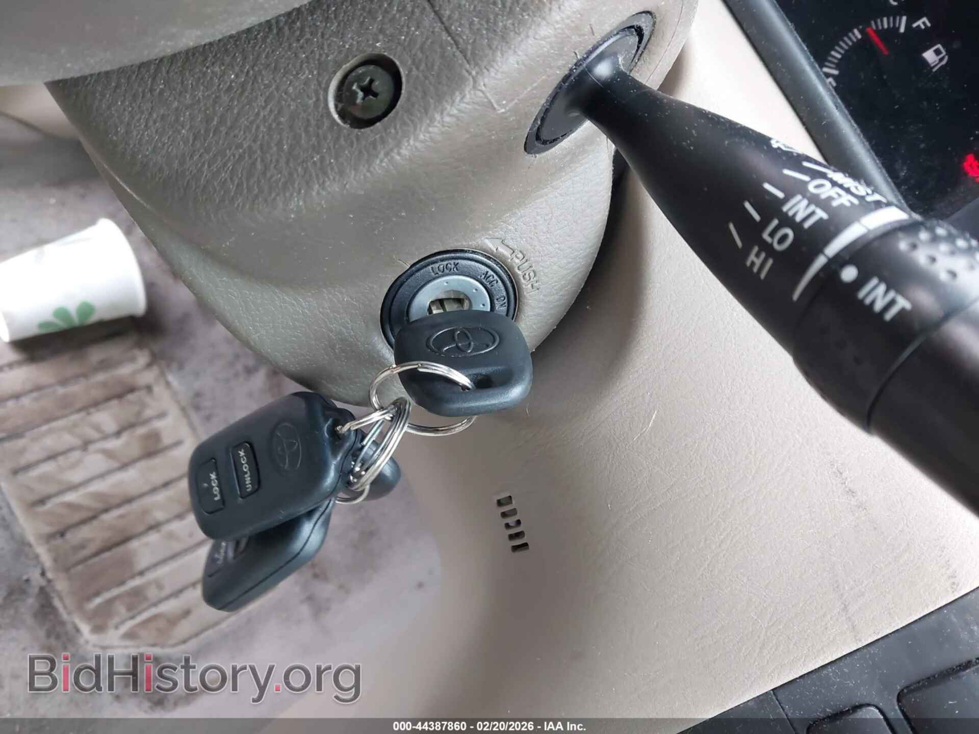 2005 TOYOTA COROLLA - VIN: 2T1BR30E45C449481 - Фото 11