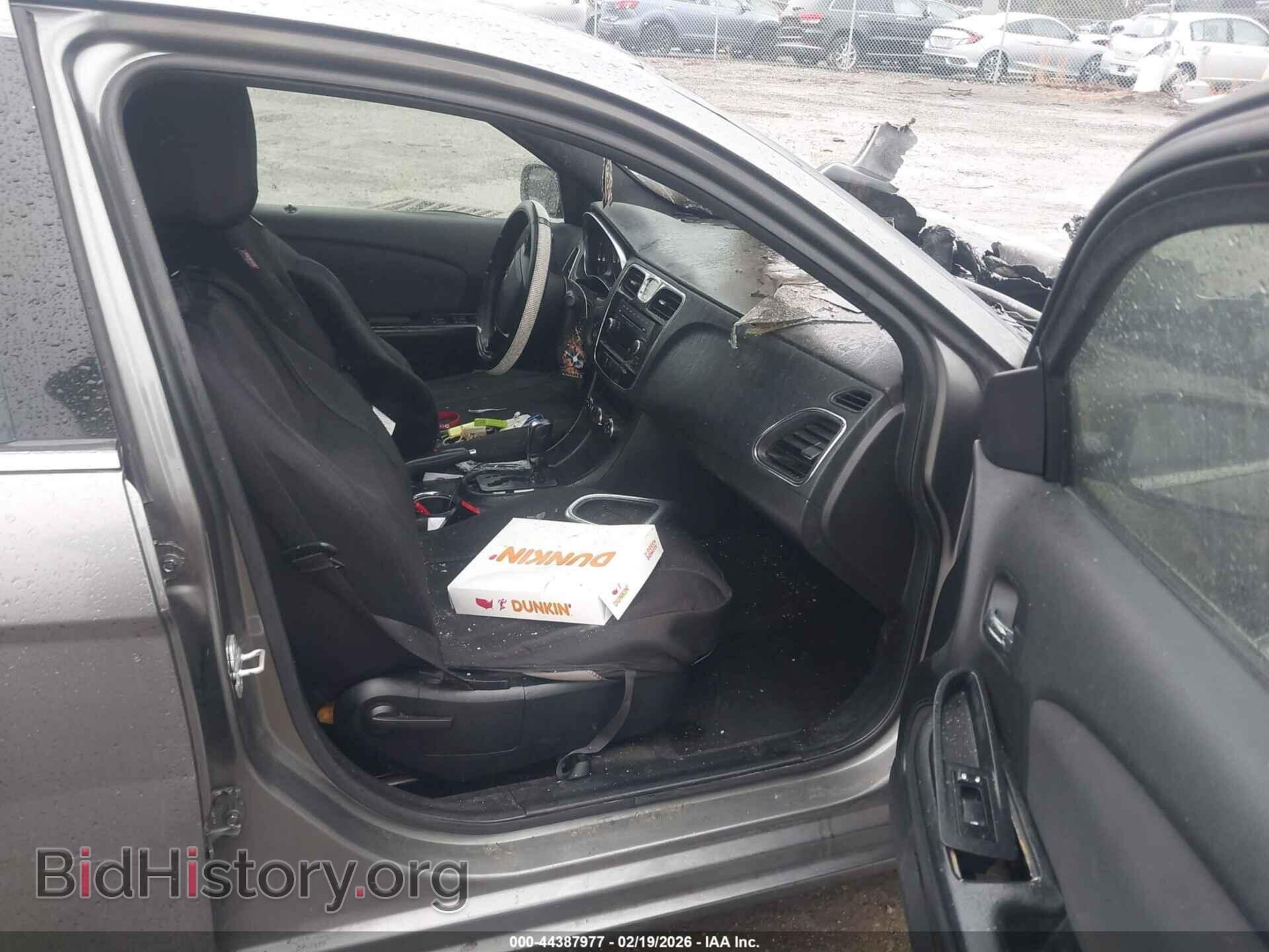 2012 CHRYSLER 200 - VIN: 1C3CCBAB2CN321081 - Photo 5