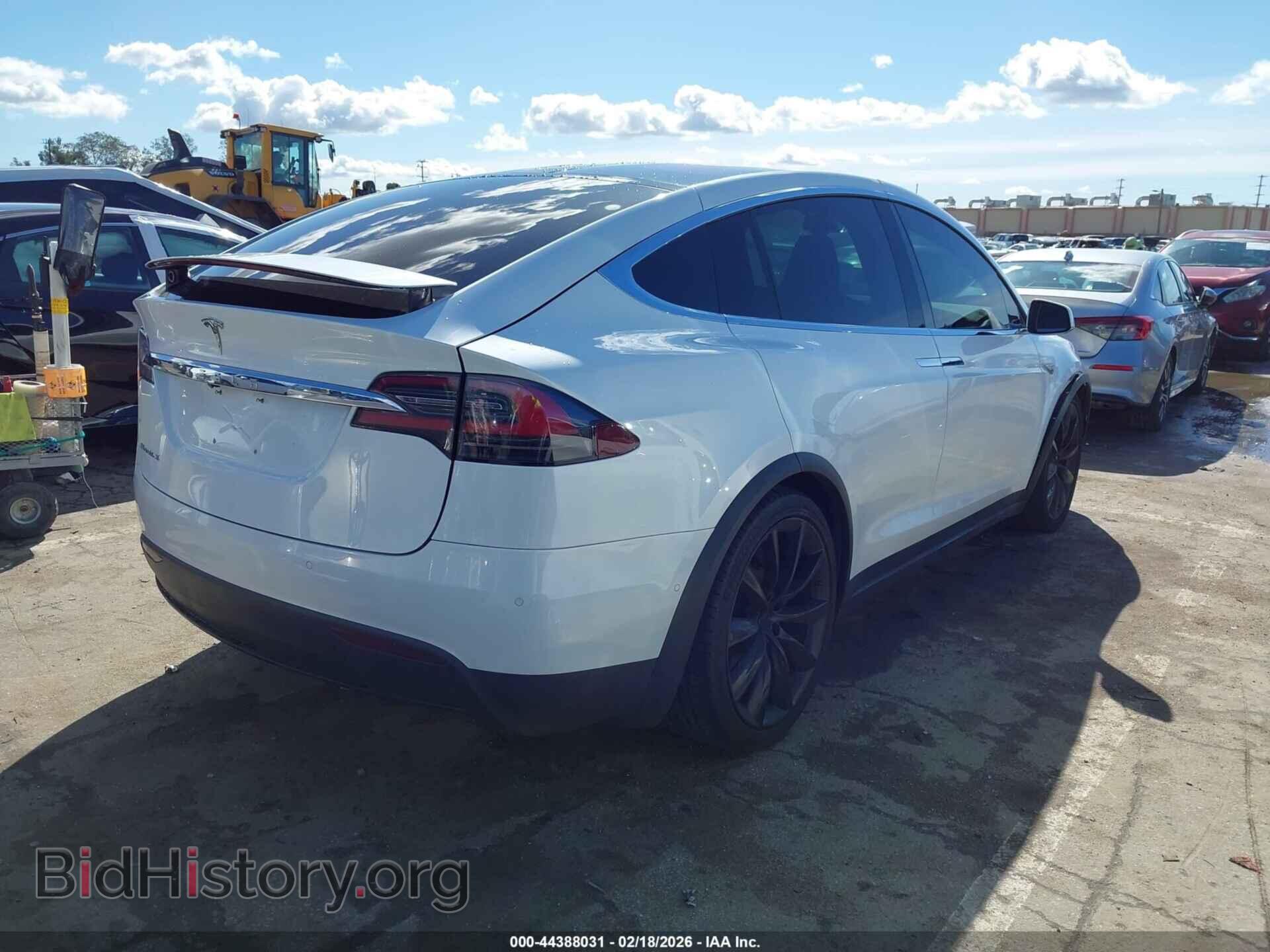 2016 TESLA MODEL X - VIN: 5YJXCBE29GF021226 - Photo 4