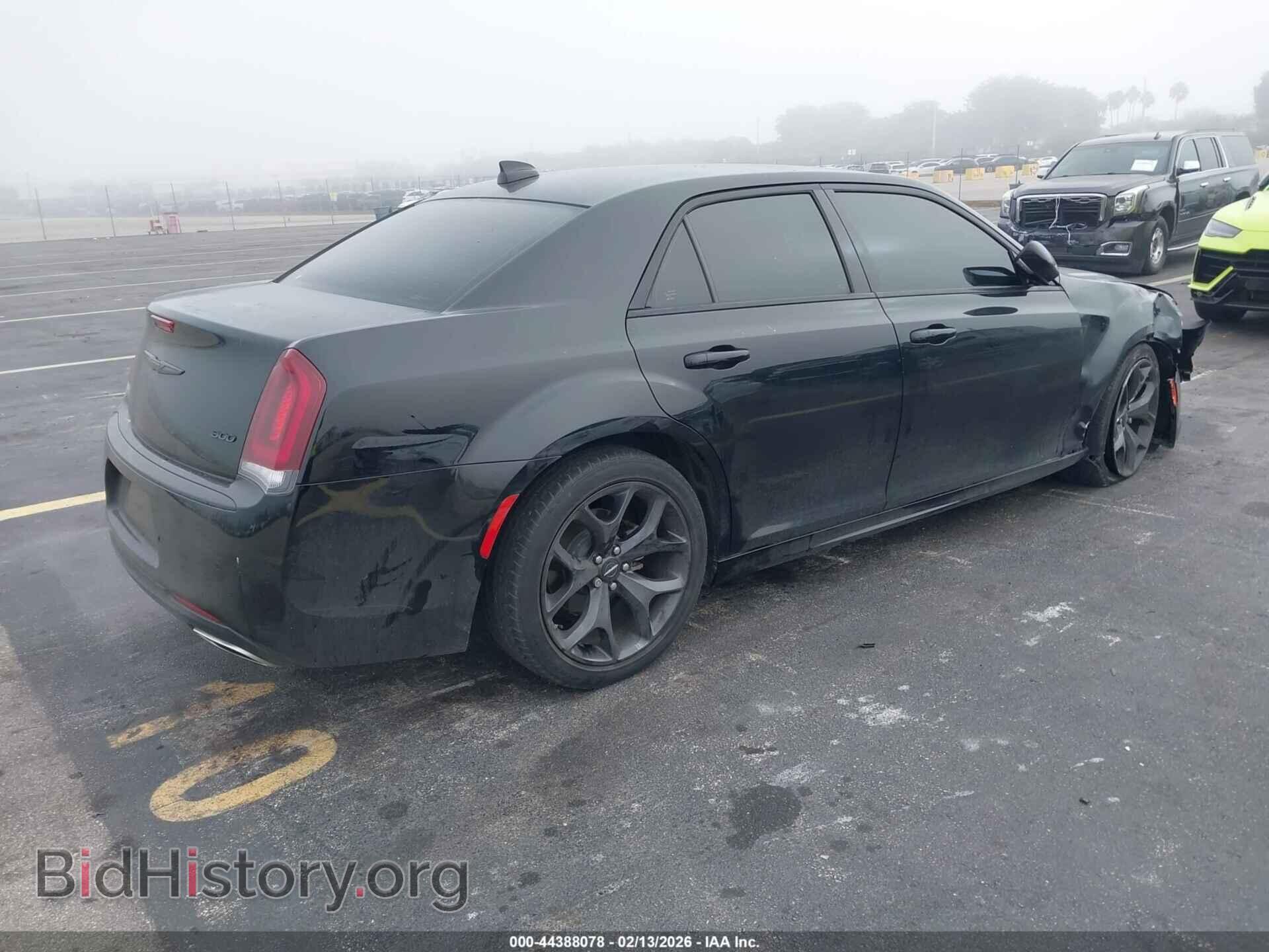 2023 CHRYSLER 300 - VIN: 2C3CCADG1PH677330 - Фото 4