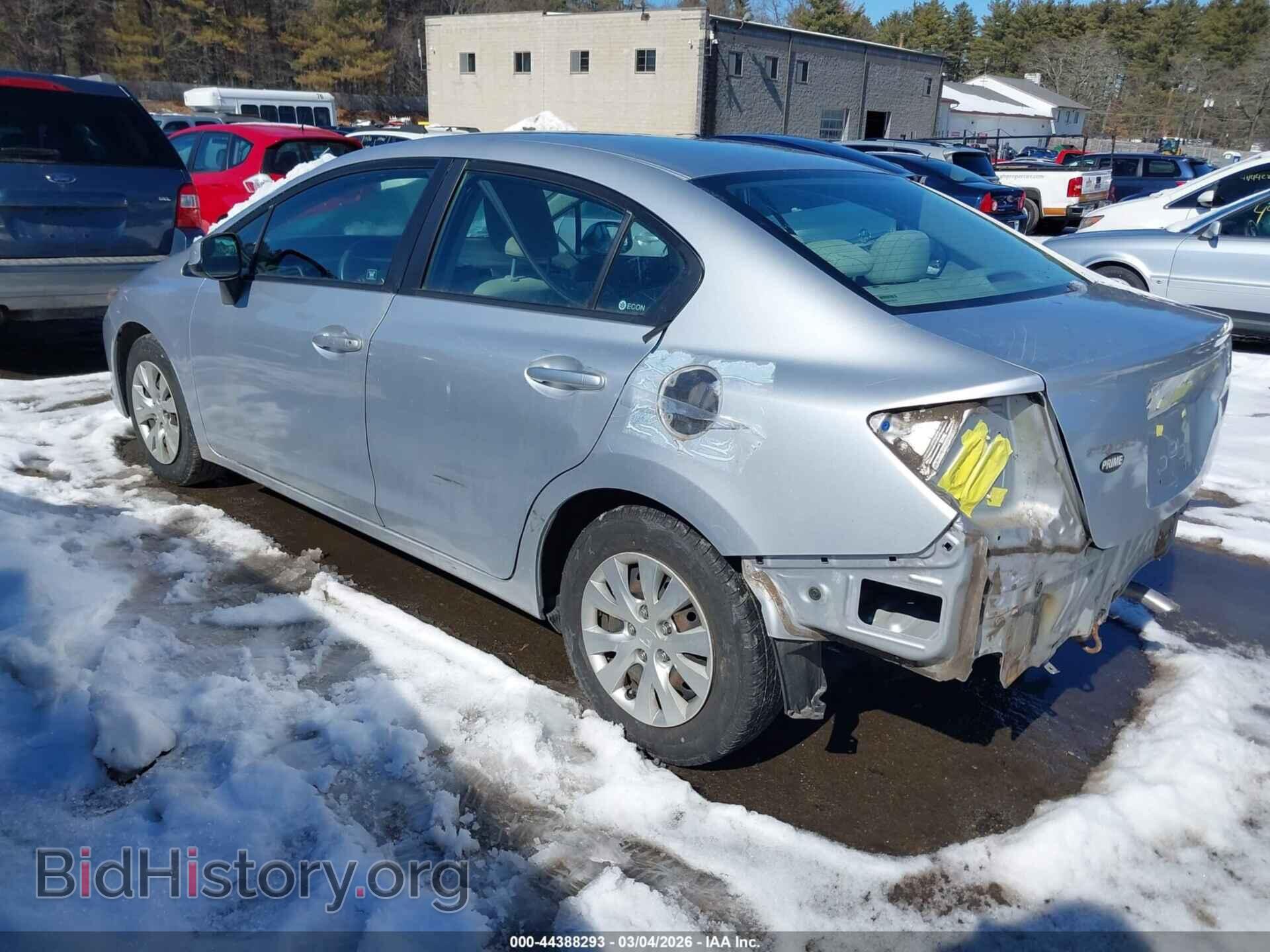 2012 HONDA CIVIC - VIN: 2HGFB2F57CH586488 - Фото 3