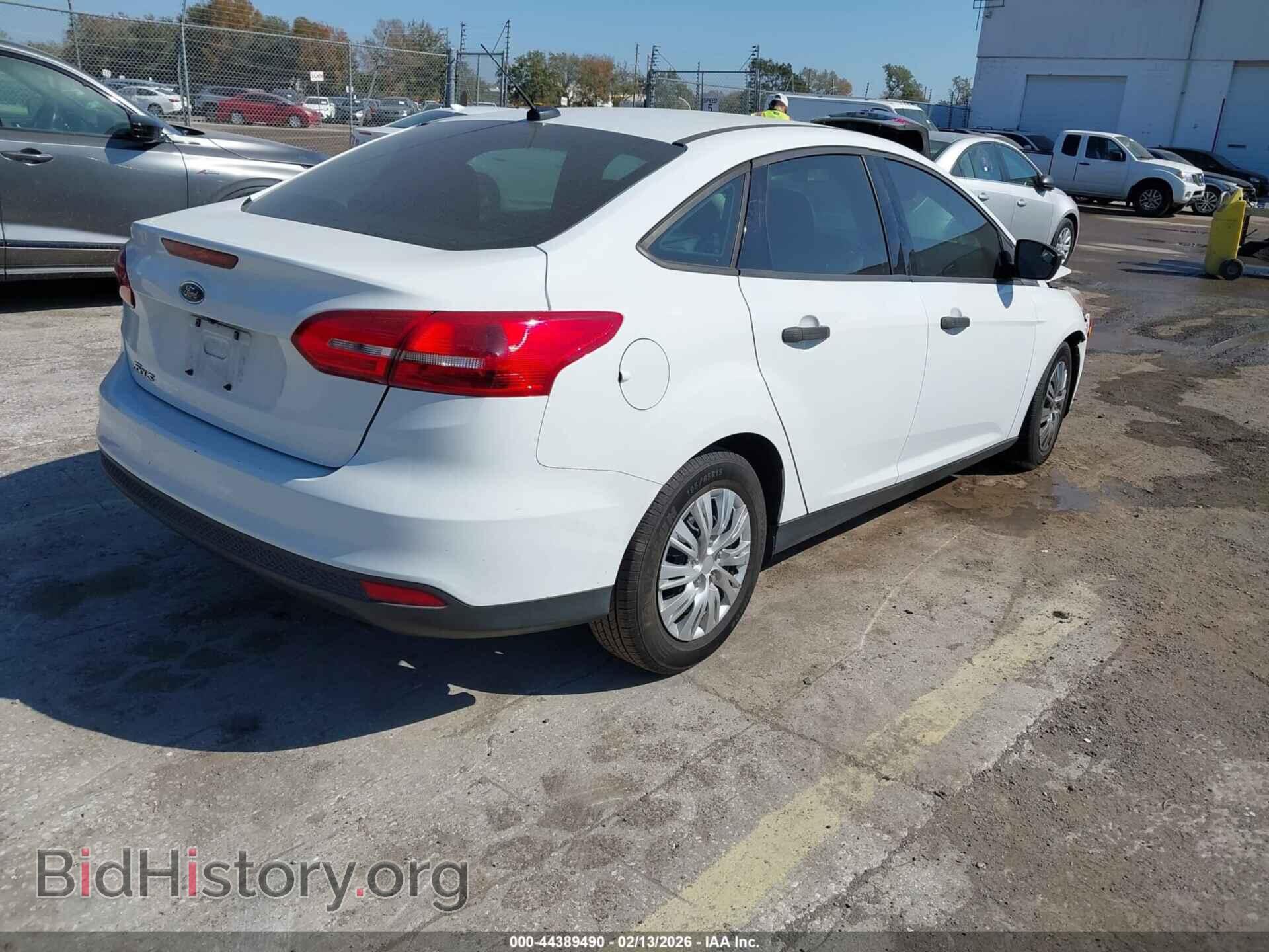 2017 FORD FOCUS - VIN: 1FADP3E24HL322150 - Photo 4