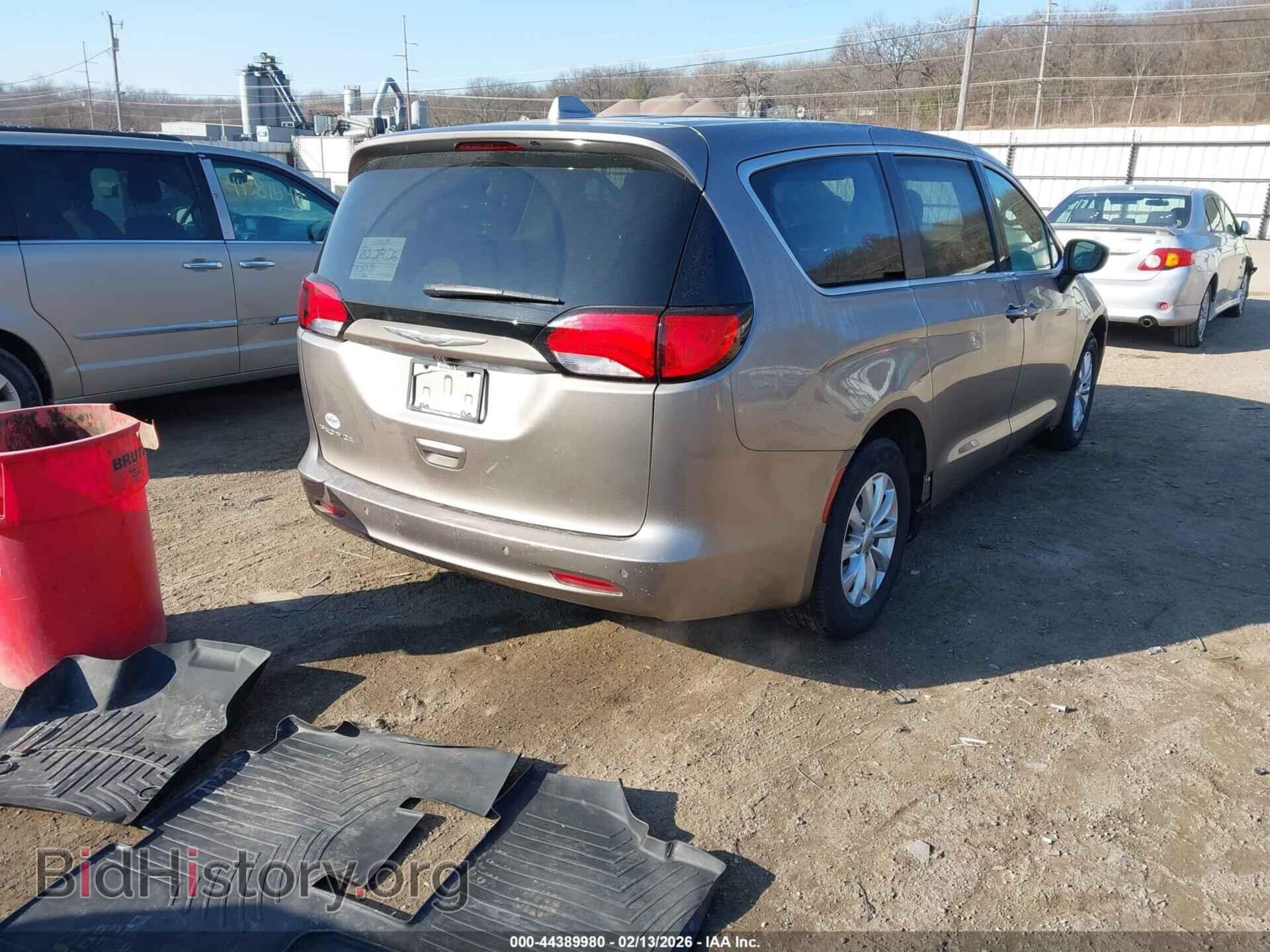2017 CHRYSLER PACIFICA - VIN: 2C4RC1DG4HR553182 - Фото 4