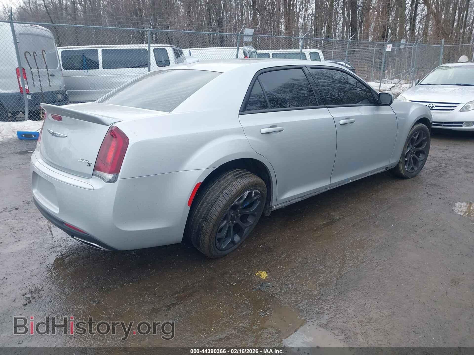 2020 CHRYSLER 300 - VIN: 2C3CCABT7LH180809 - Фото 4