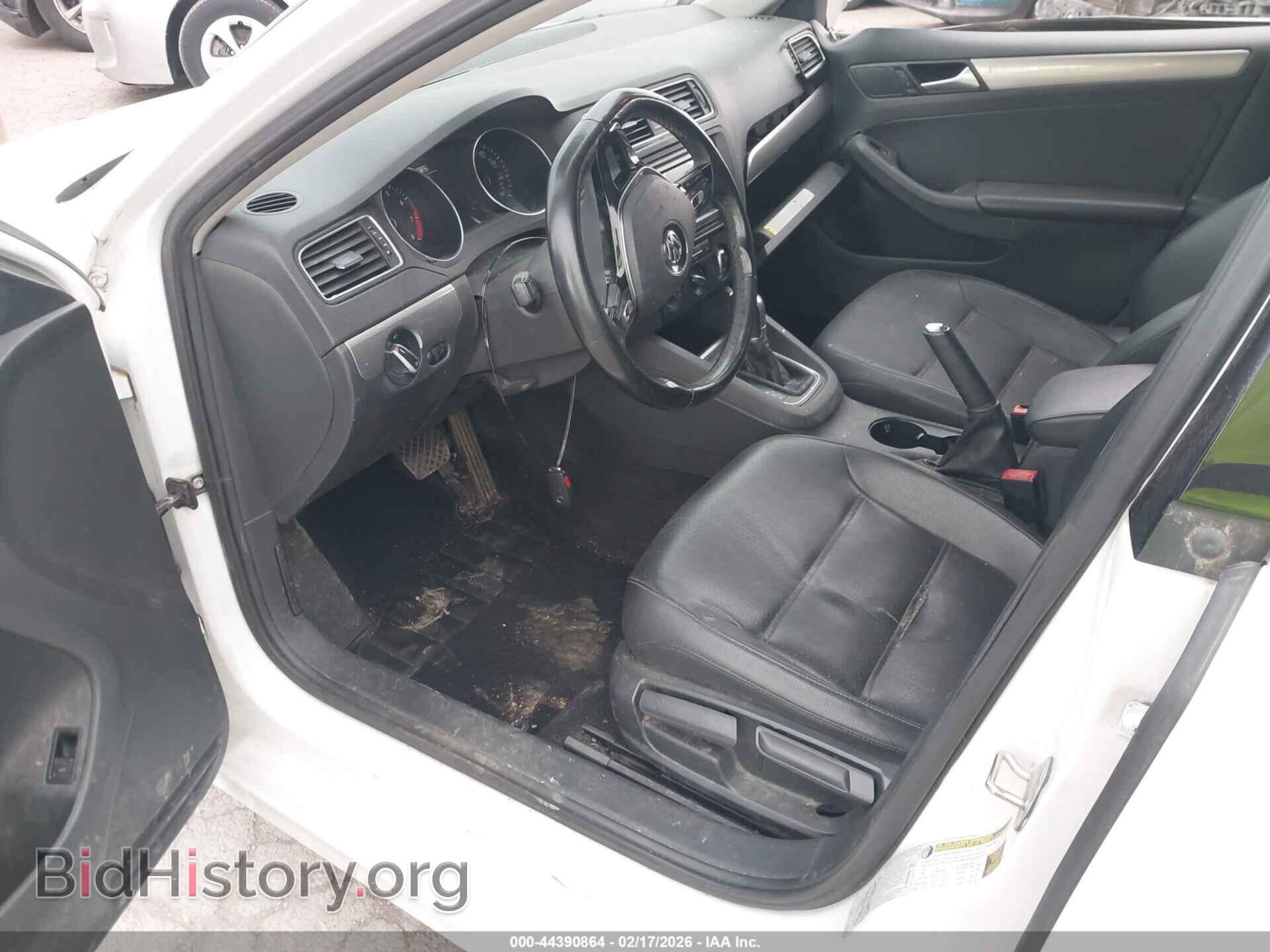 2017 VOLKSWAGEN JETTA - VIN: 3VWDB7AJ0HM251800 - Фото 5