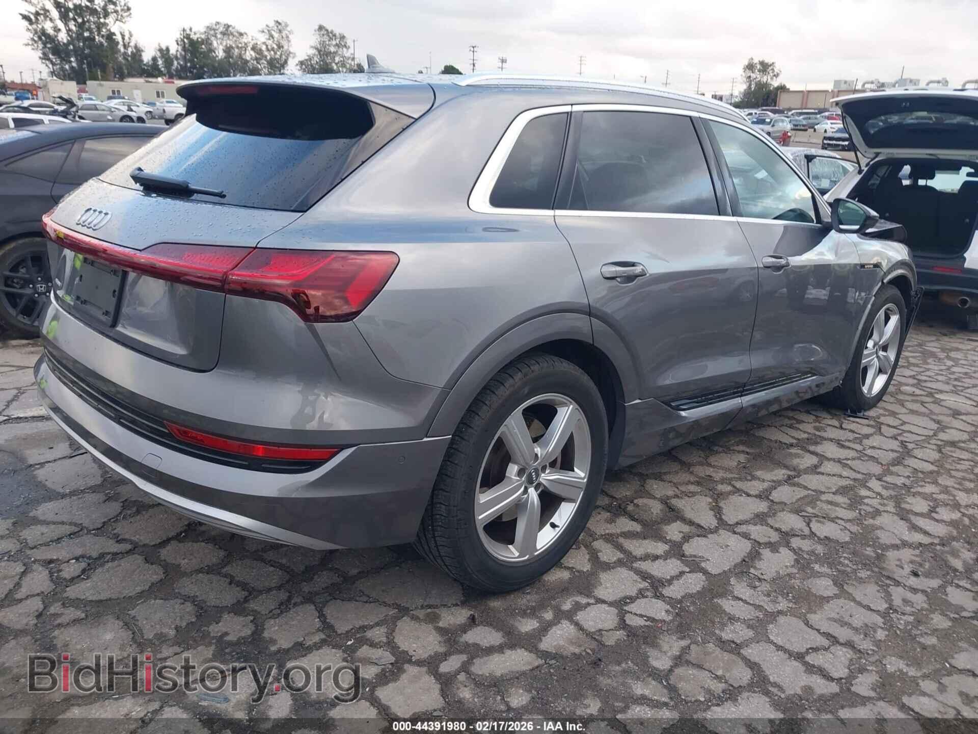2019 AUDI E-TRON - VIN: WA1LAAGE2KB009415 - Фото 4