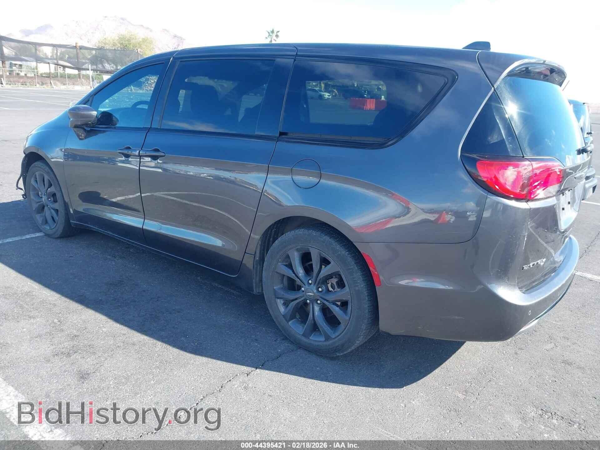 2020 CHRYSLER PACIFICA - VIN: 2C4RC1FG9LR261954 - Фото 3