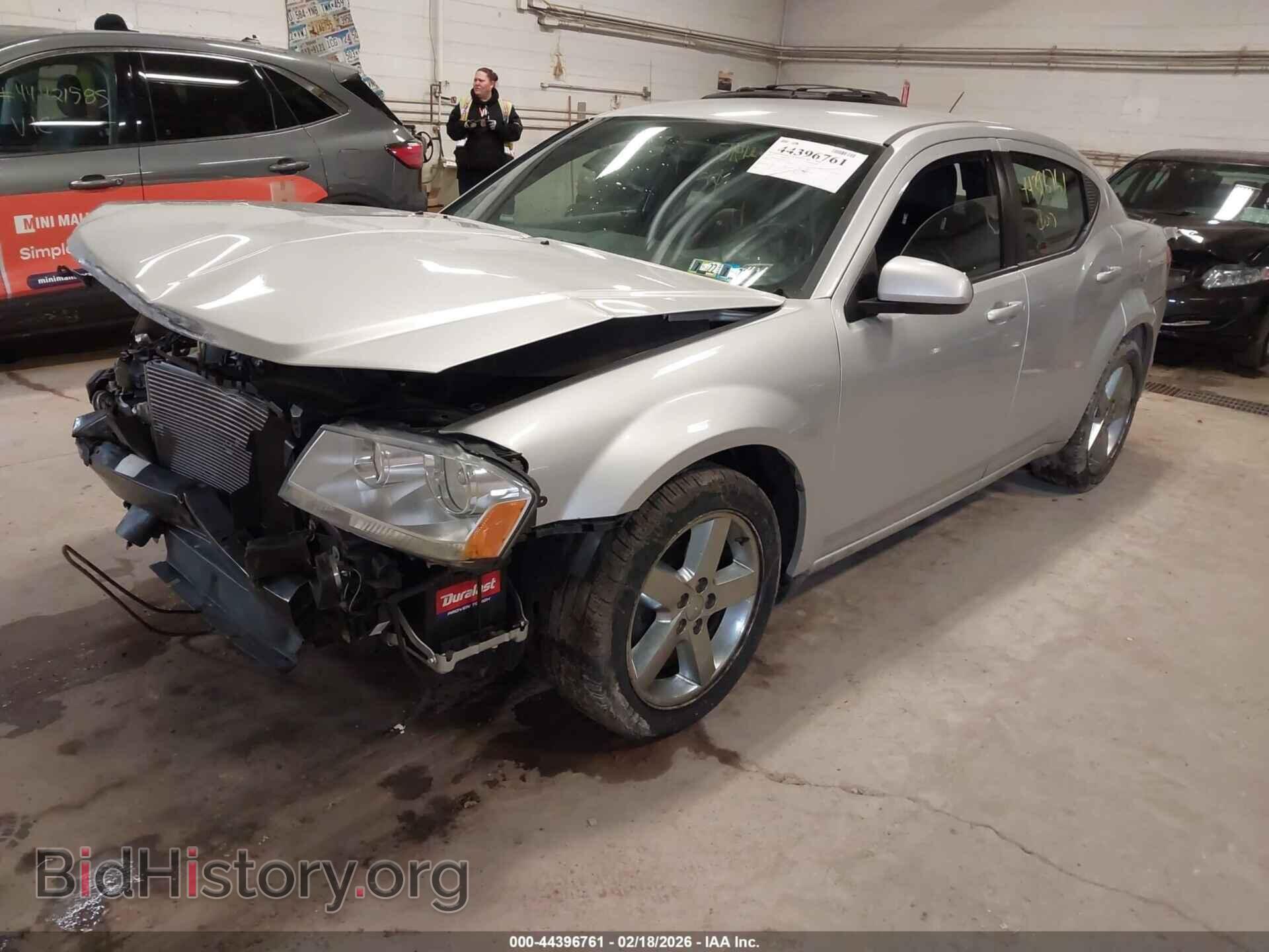 2011 DODGE AVENGER - VIN: 1B3BD2FG7BN574194 - Фото 2
