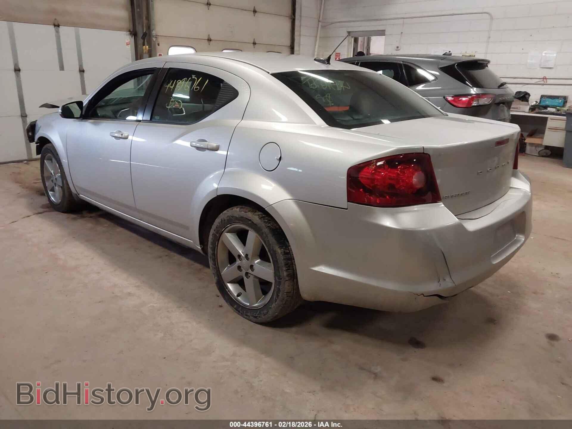 2011 DODGE AVENGER - VIN: 1B3BD2FG7BN574194 - Фото 3