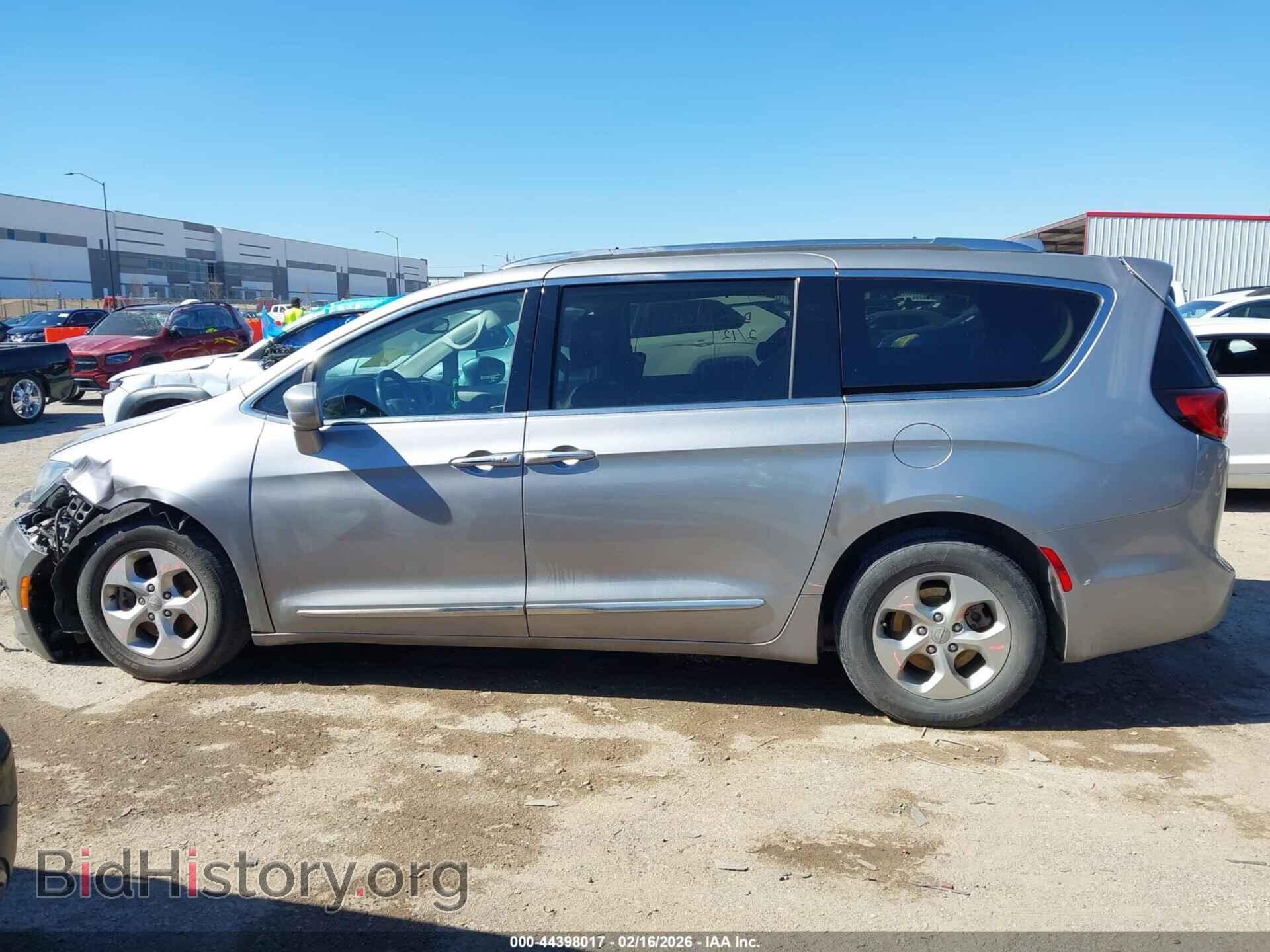 2017 CHRYSLER PACIFICA - VIN: 2C4RC1EG5HR722575 - Фото 14