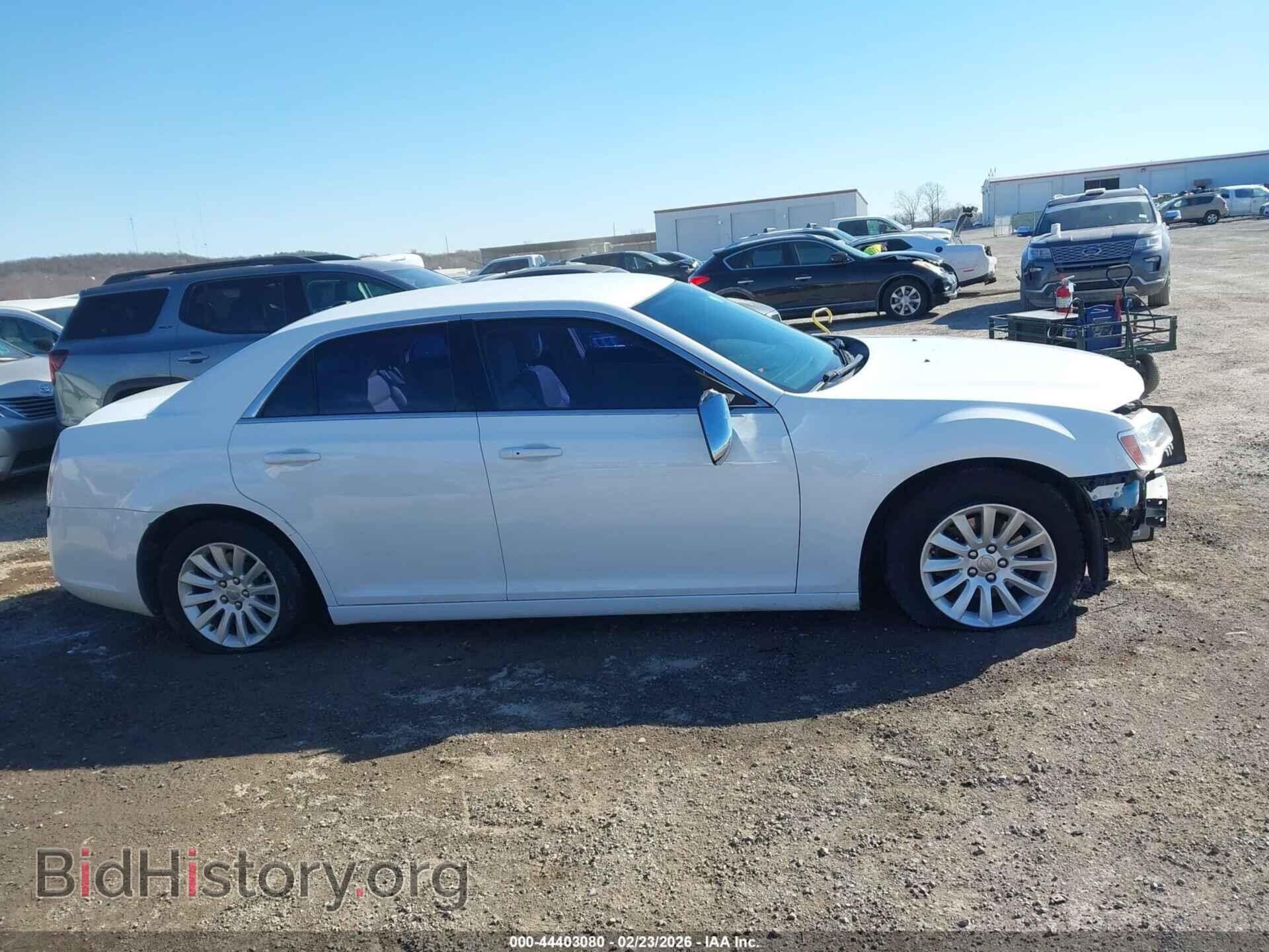 2014 CHRYSLER 300 - VIN: 2C3CCAAG8EH138513 - Фото 14