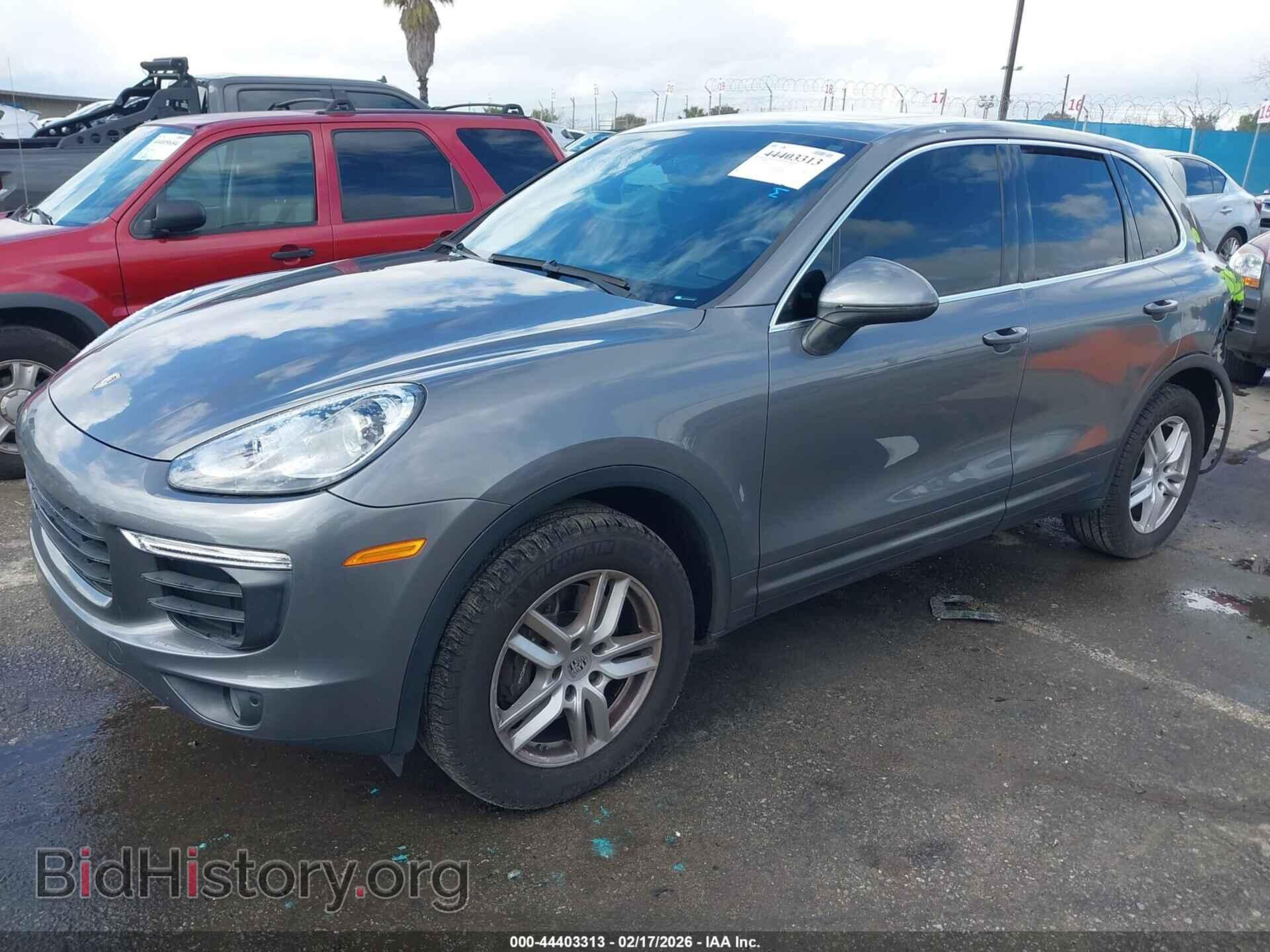 2018 PORSCHE CAYENNE - VIN: WP1AA2A26JKA04569 - Фото 2