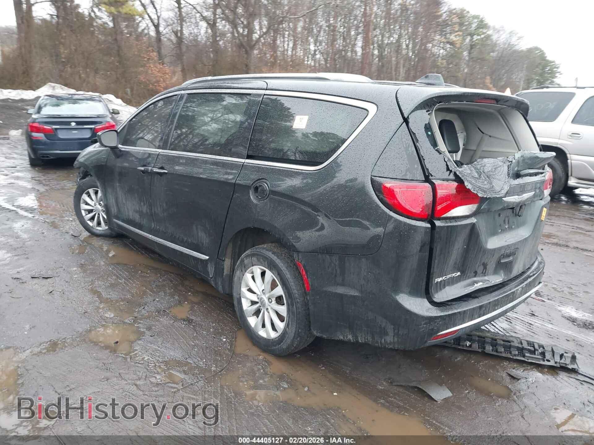 2018 CHRYSLER PACIFICA - VIN: 2C4RC1BGXJR353013 - Фото 3