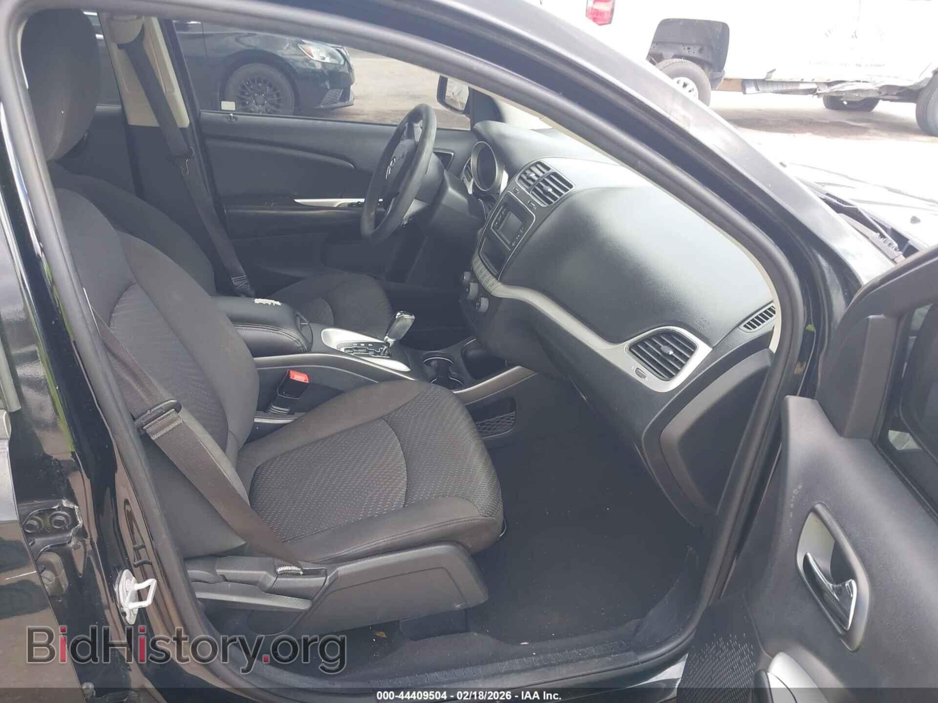2017 DODGE JOURNEY - VIN: 3C4PDCAB3HT637368 - Фото 5